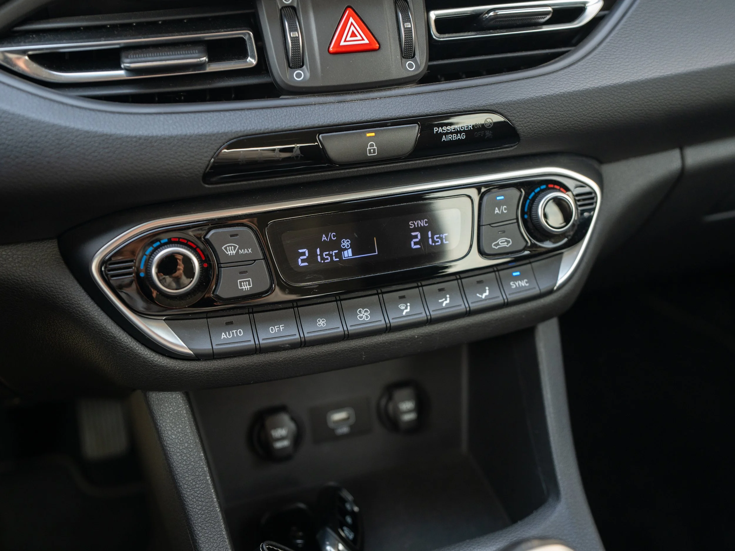 Roys - hyundai I20-3.jpg