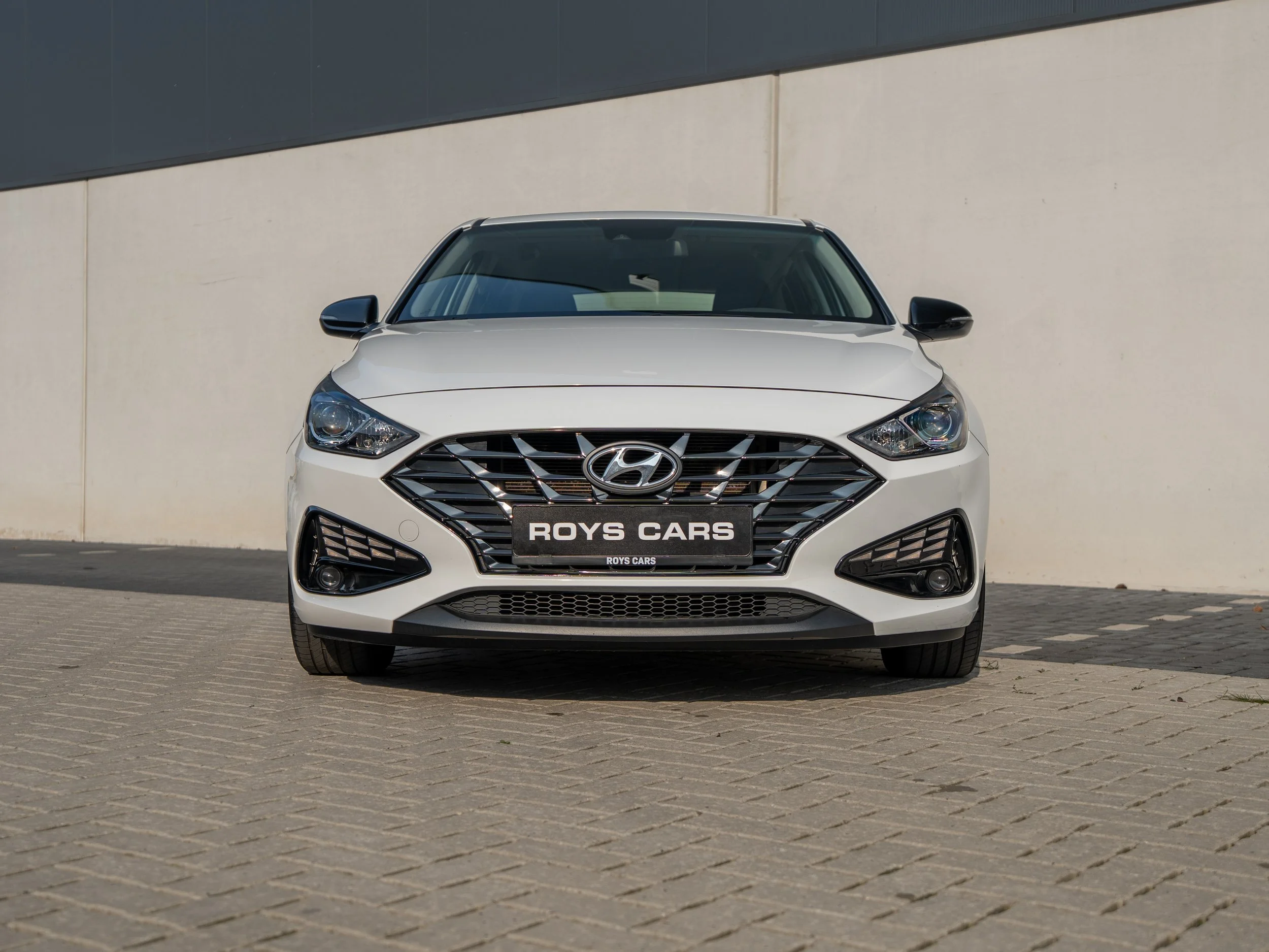 Roys - hyundai I20-23.jpg