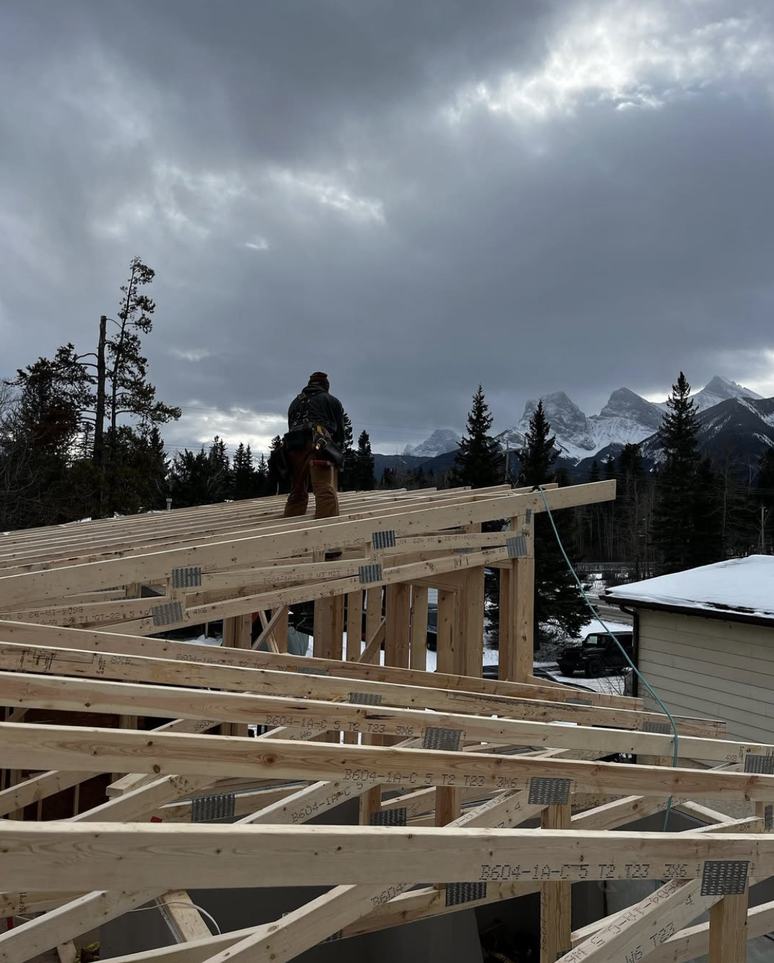 Canmore Framing Company. Framers in Canmore and the Bow Valley. 