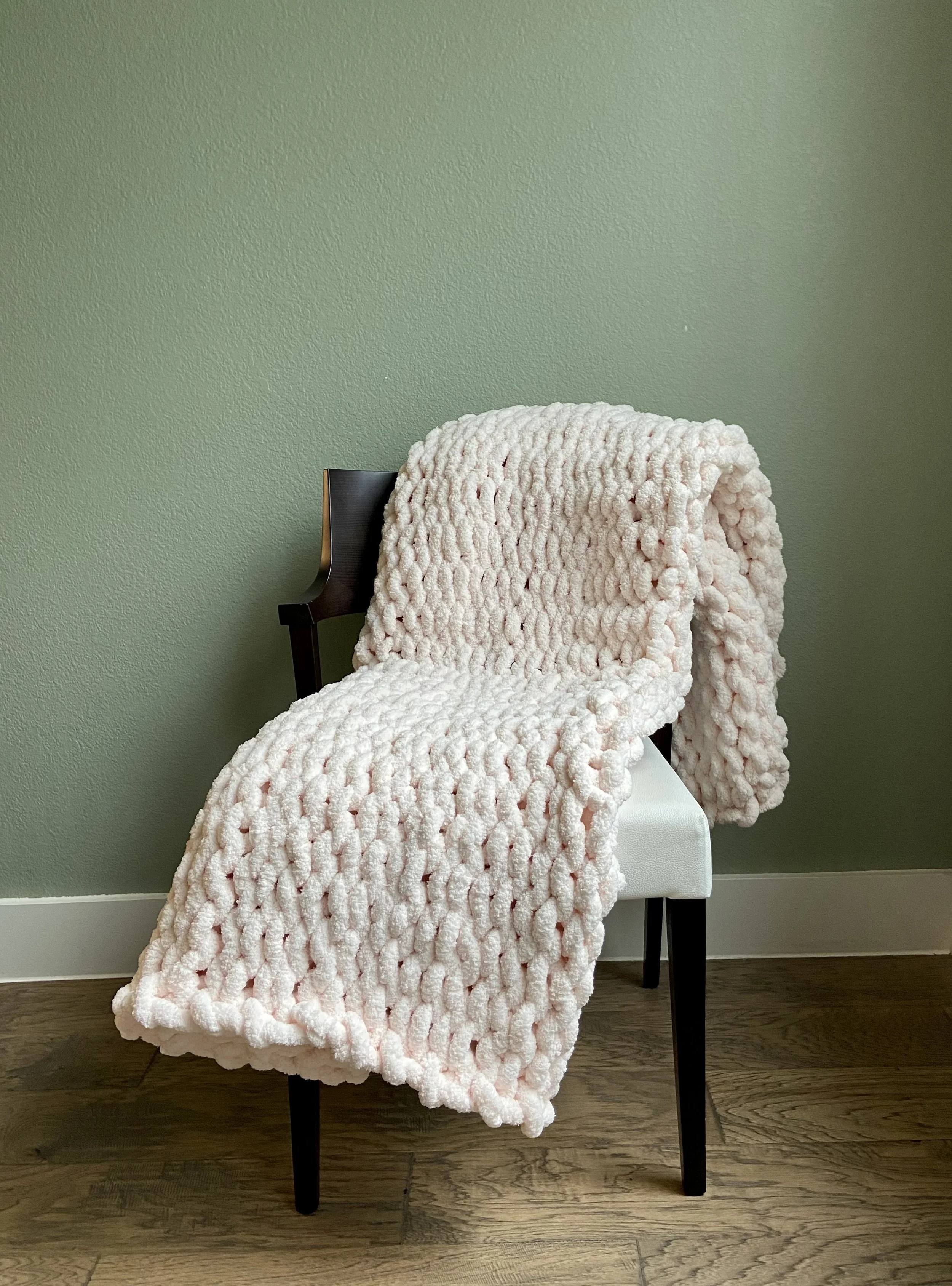 Pink Hand Knit Chunky Blanket