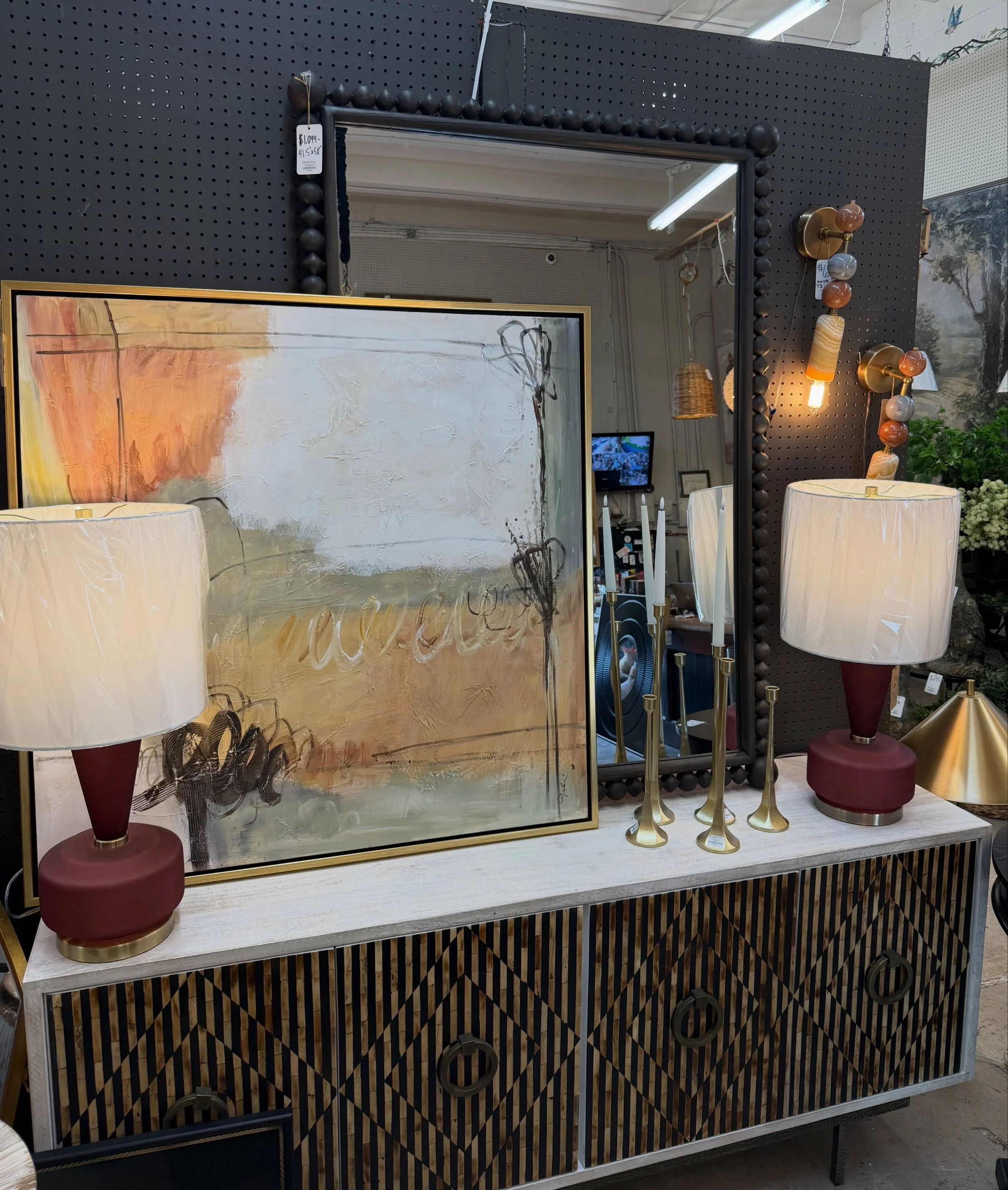 The art of mixing it all together. 🤎 Warm tones, bold art, sculptural lighting, and layers of texture come together to create a space that feels collected rather than coordinated. We love mixing pieces with different personalities to create a look t