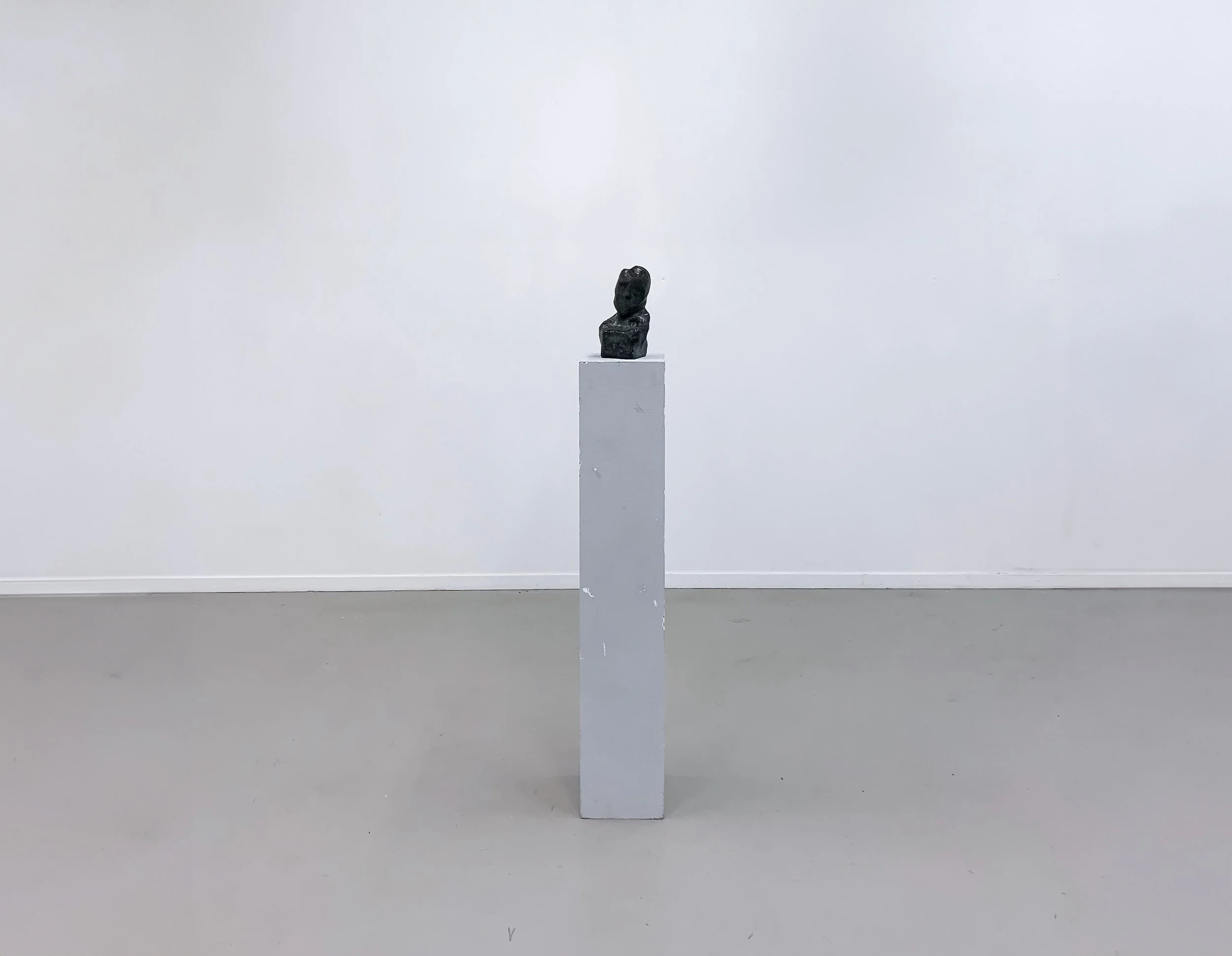 Overthinker, height: 23cm, bronze, 2023