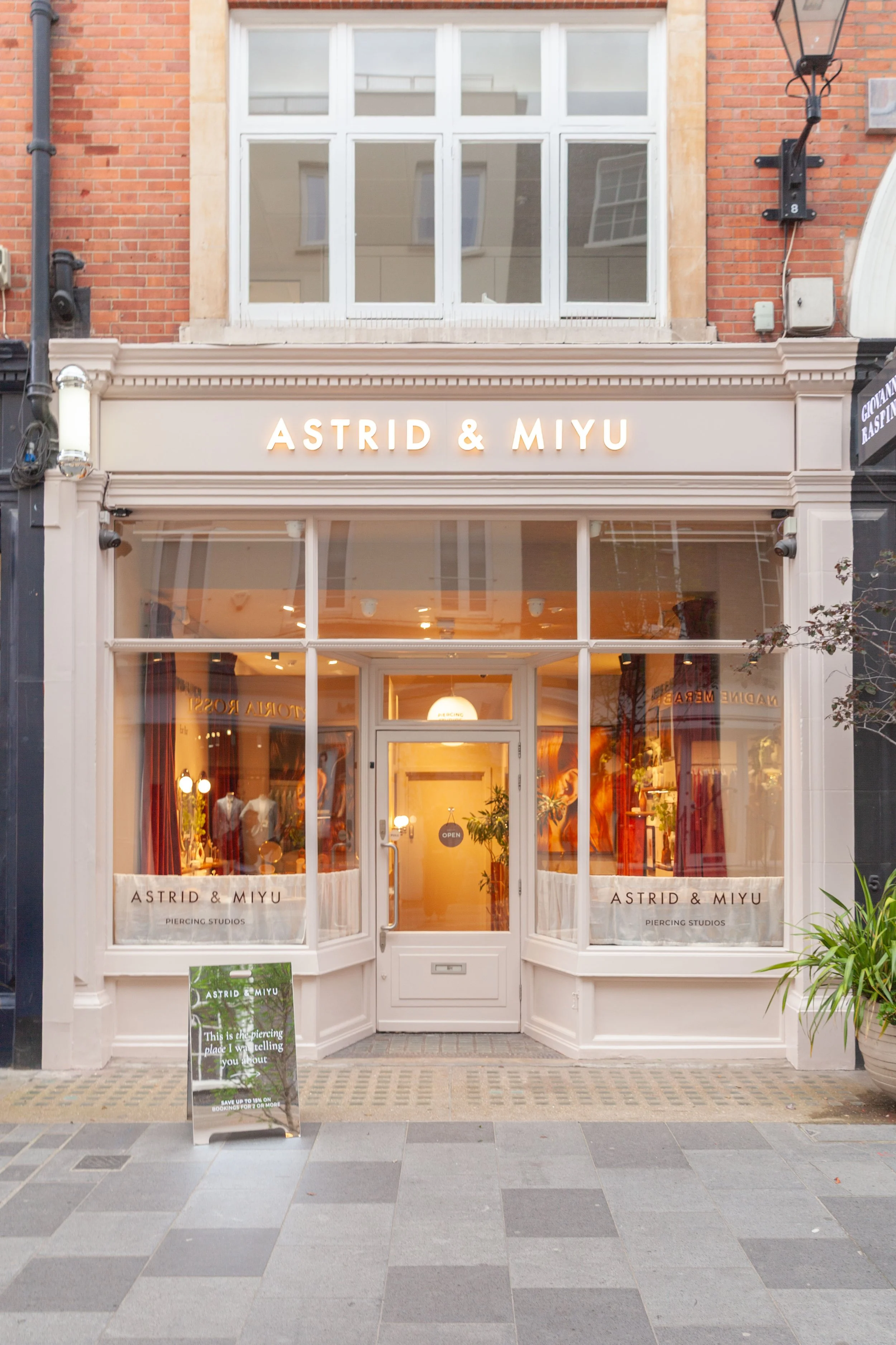 Astrid & Miyu, Mayfair Piercing Studio, Central London Photographer, Interiors Photography, Retail Space Photographer, Store Opening