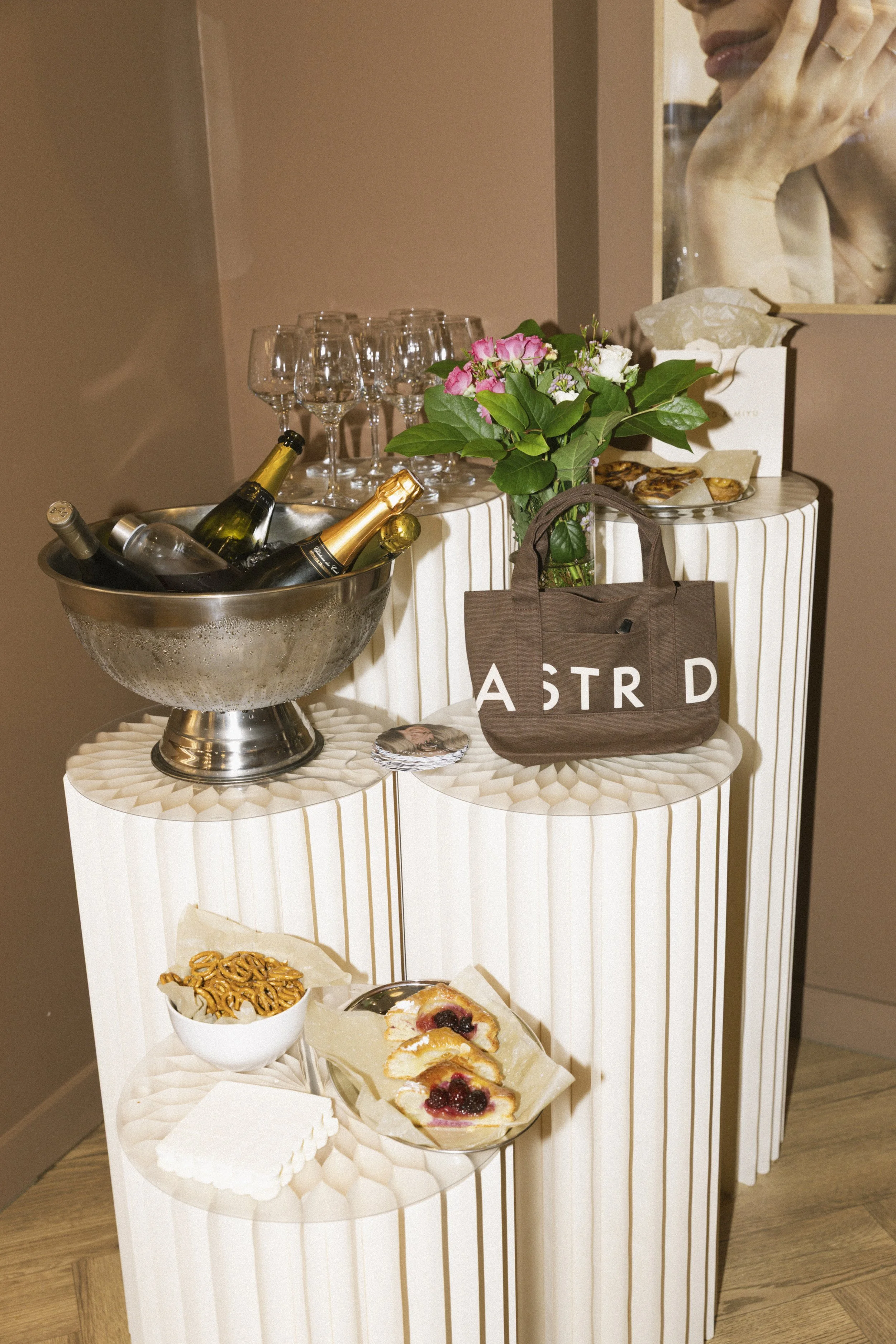 Flash Event Photography, Fashion, Jewellery, Social Media, Astrid and Miyu, Small Brand, Influencer Event, Activation Event, Community Event, Instagram, London, Hampstead Heath, Store opening Photographer, North London, Female owned business, Caterin