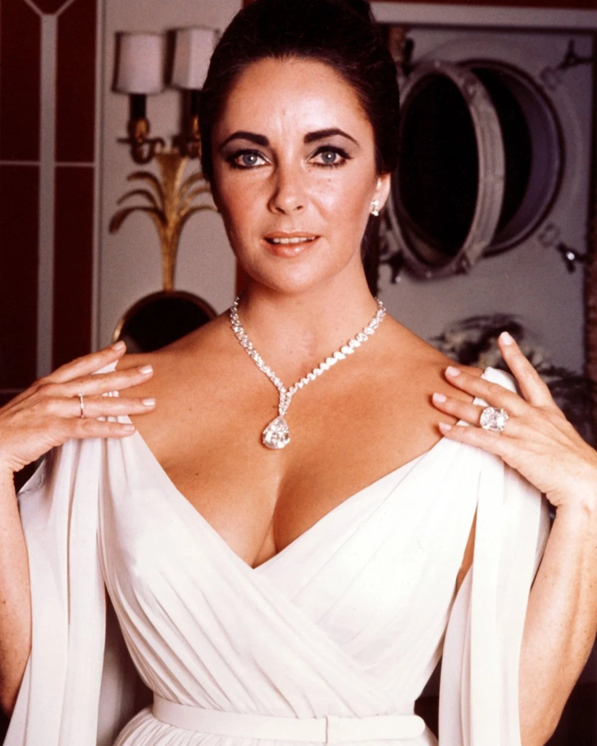 The White Diamonds Blueprint: How Elizabeth Taylor Taught Us to Build a Life Around Who We Are