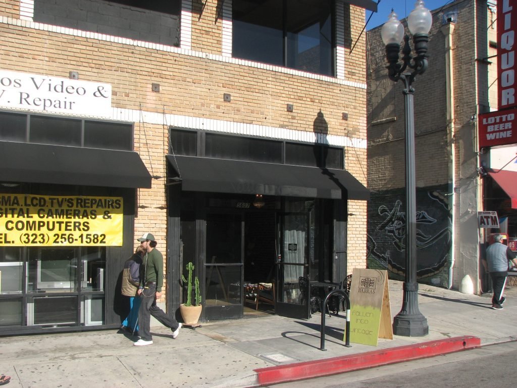 When one enters the Barras Salon they are entering a world of urban chic, right here on Figueroa Street. Mr. Barras took an older building and adapted it to the needs of a contemporary market. He bestowed an urban sophistication on an this structure 