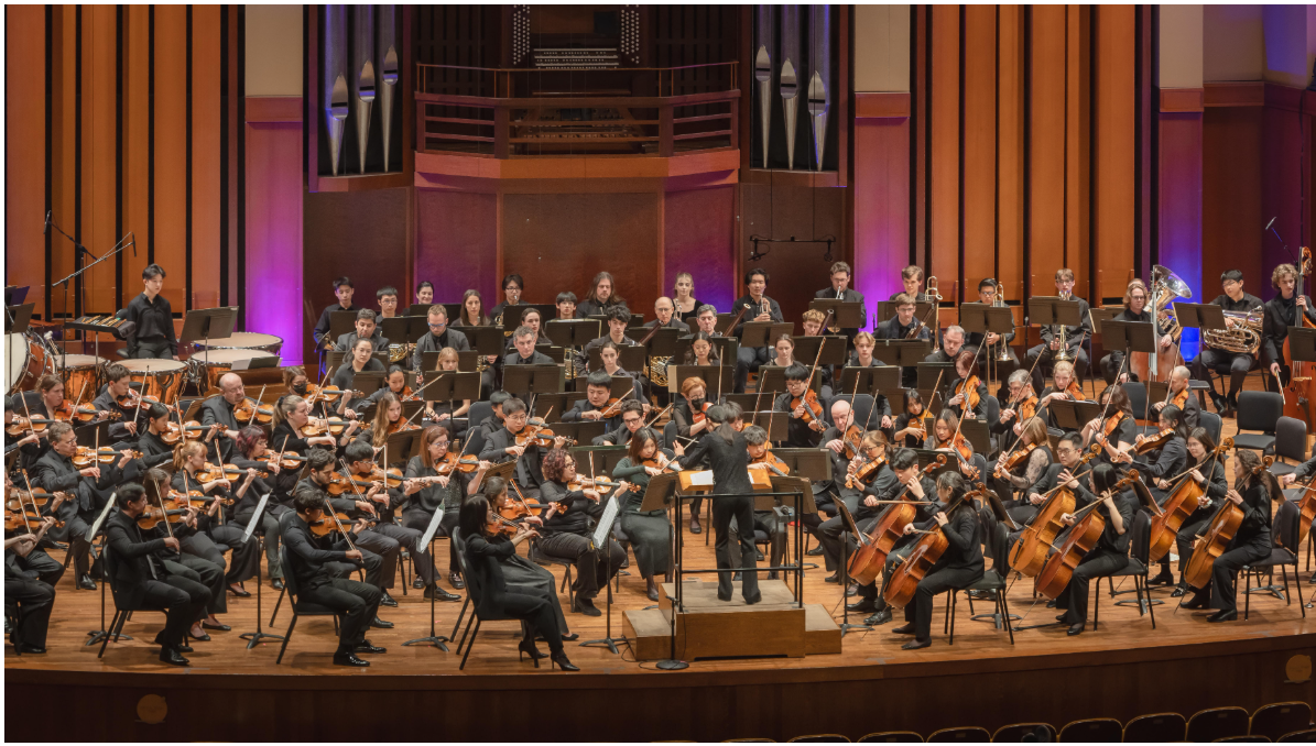 Chief Sealth Choir, Band, & Orchestra perform with the Seattle Symphony