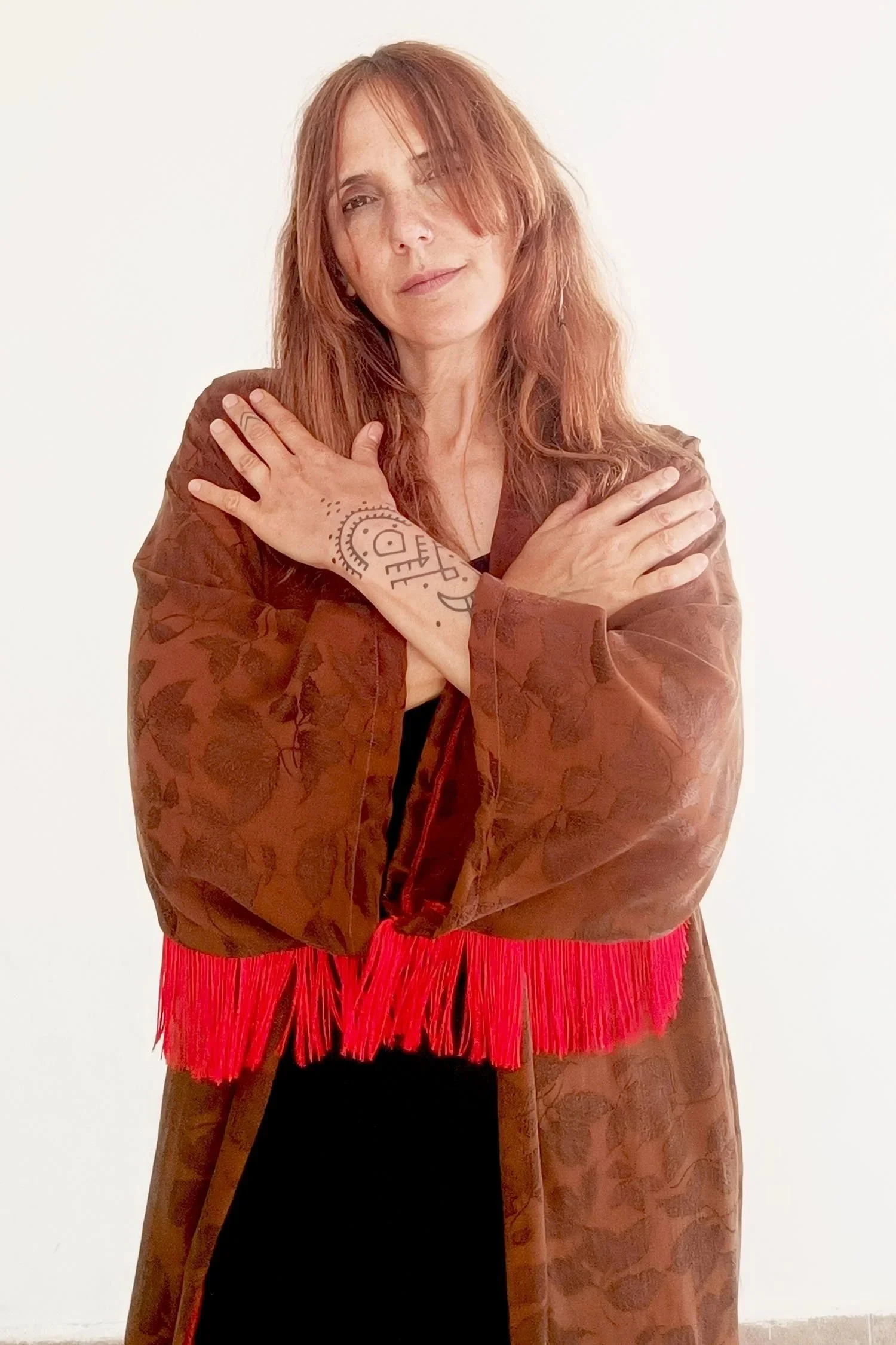 Kimono Botánico Marrón con flecos rojos