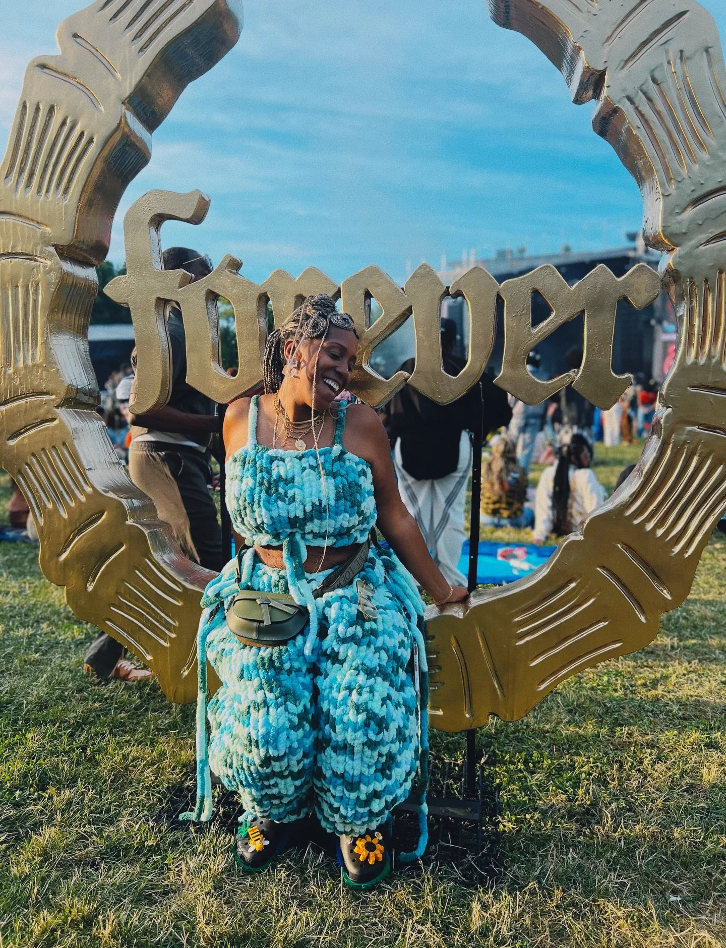 @foreverminefest ✨
@indiaofone wearing @indiedition
