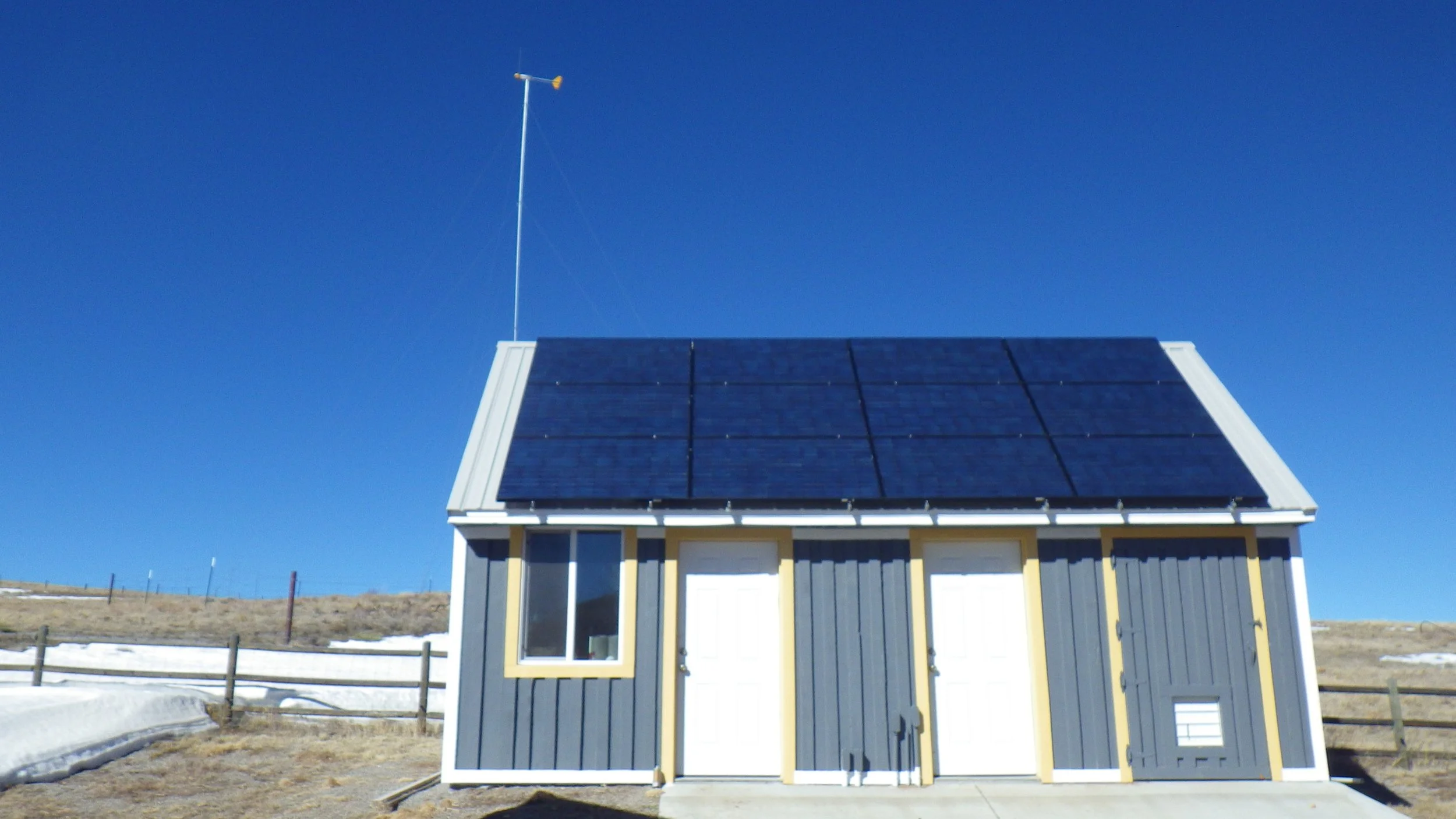 Off-Grid Hybrid Solar & Wind Power System