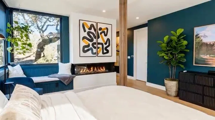 Wake up among the trees, spend the afternoon soaking in the spa, share dinner around the table, and end the evening by the fire. Whether you&rsquo;re escaping for a weekend or celebrating something meaningful, every stay at The SoCo Treehouse is desi