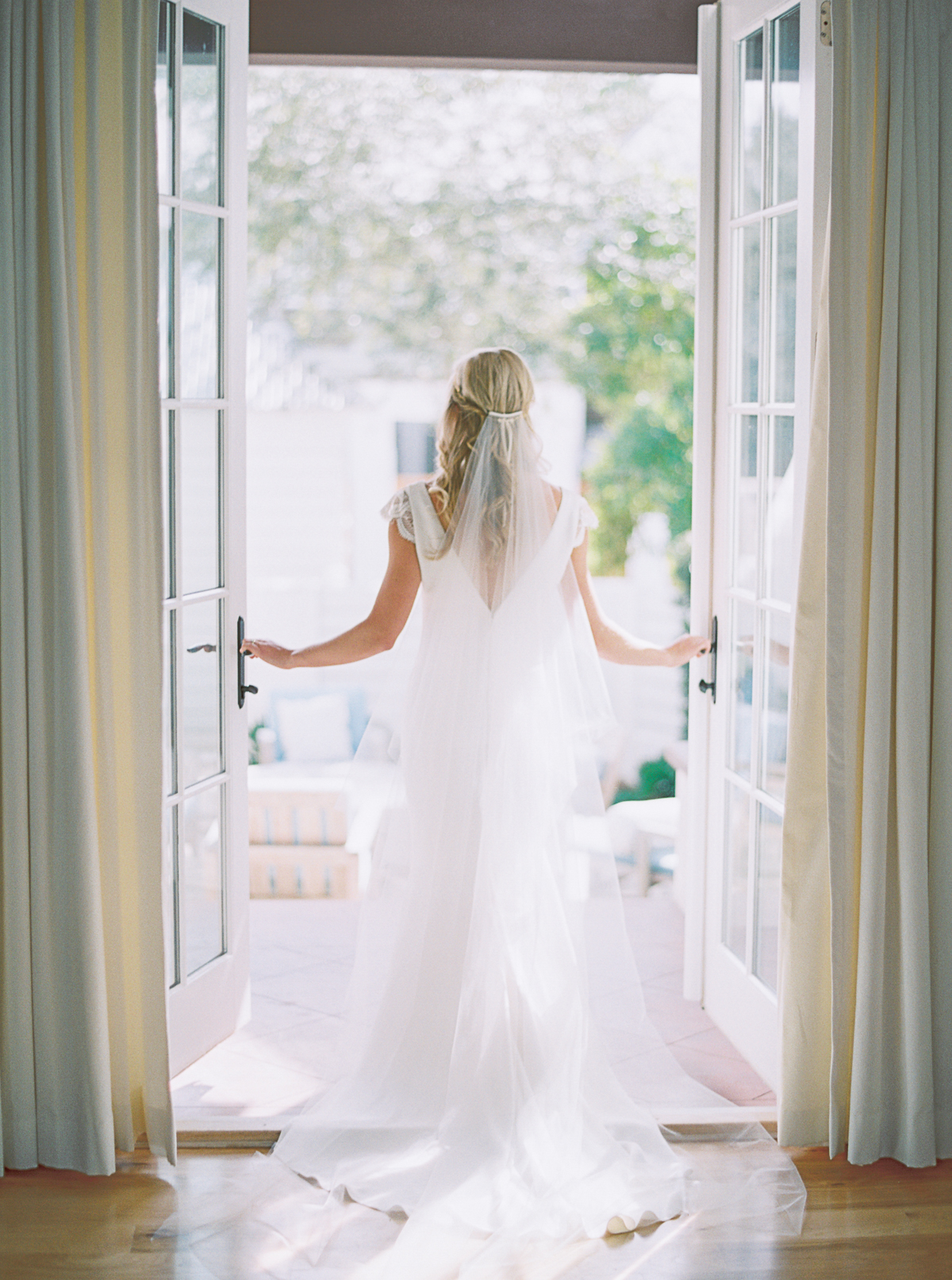 JenniferBlair_SimpleSeasideWedding-1110