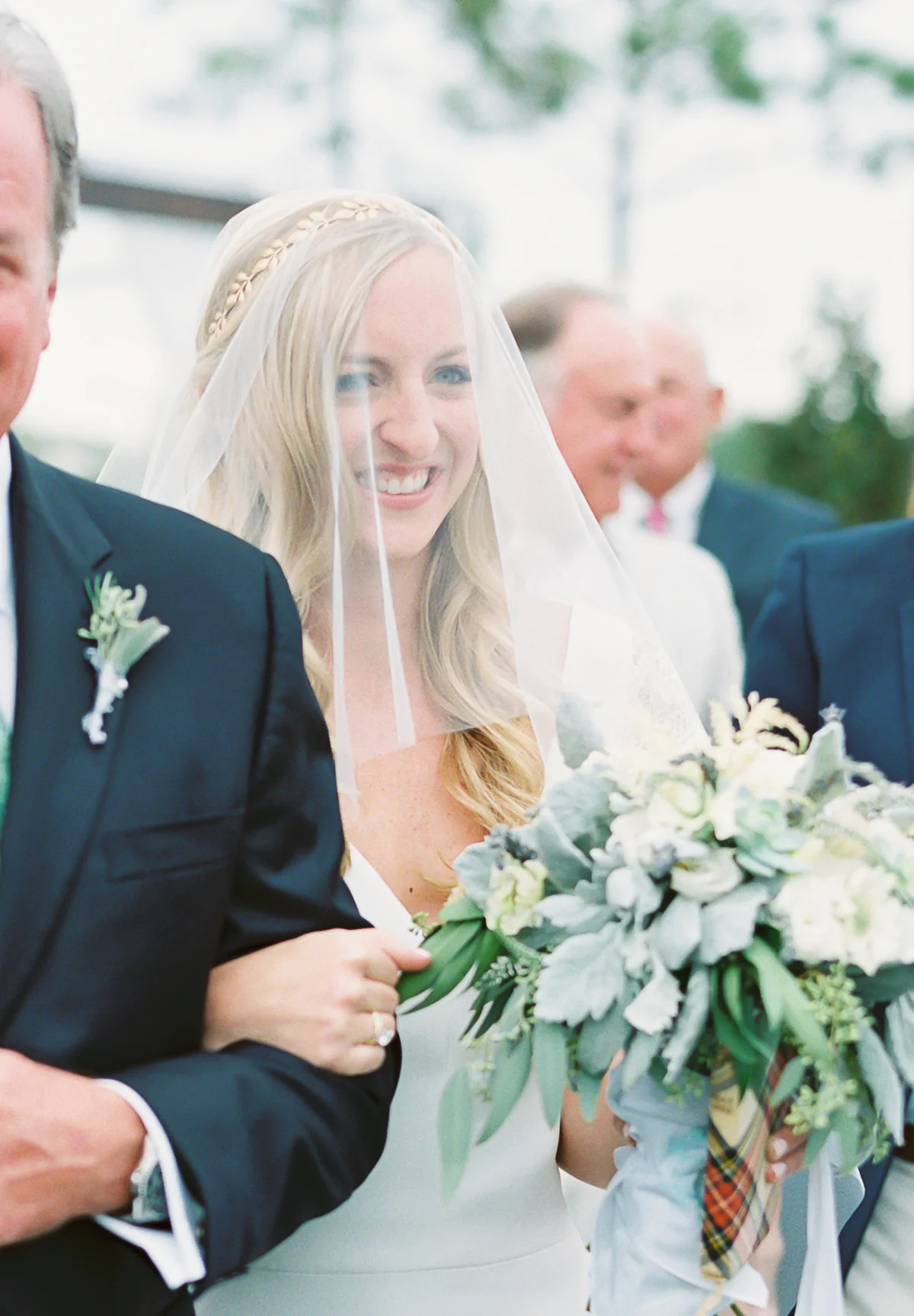 JenniferBlair_SimpleSeasideWedding-1040