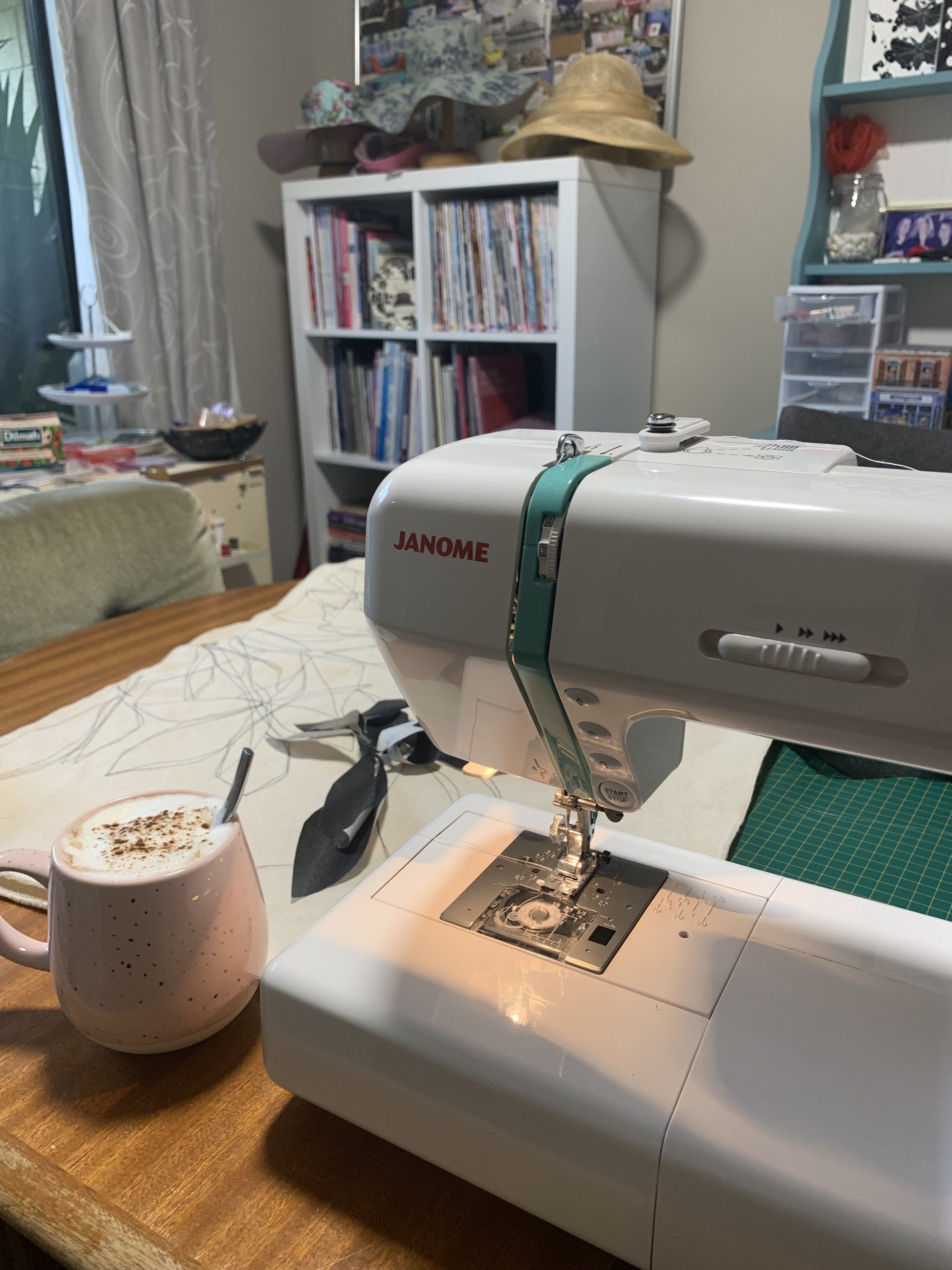 17 APR - 1 MAY Sewing Fridays Advance 4wk