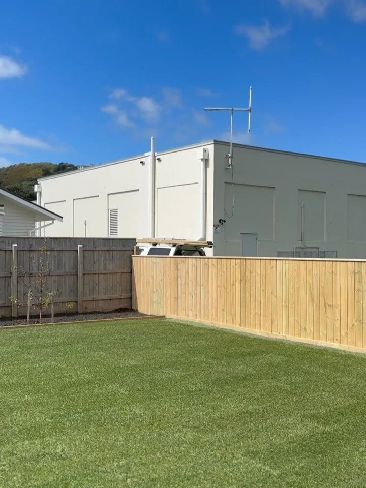 New boundary fence completed for this Wellington backyard.
Clean lines, solid posts and plenty of privacy to finish off the outdoor space.

If you&rsquo;re looking to upgrade your fencing or outdoor areas, get in touch.
CF Build 🔨
Wellington

#Welli