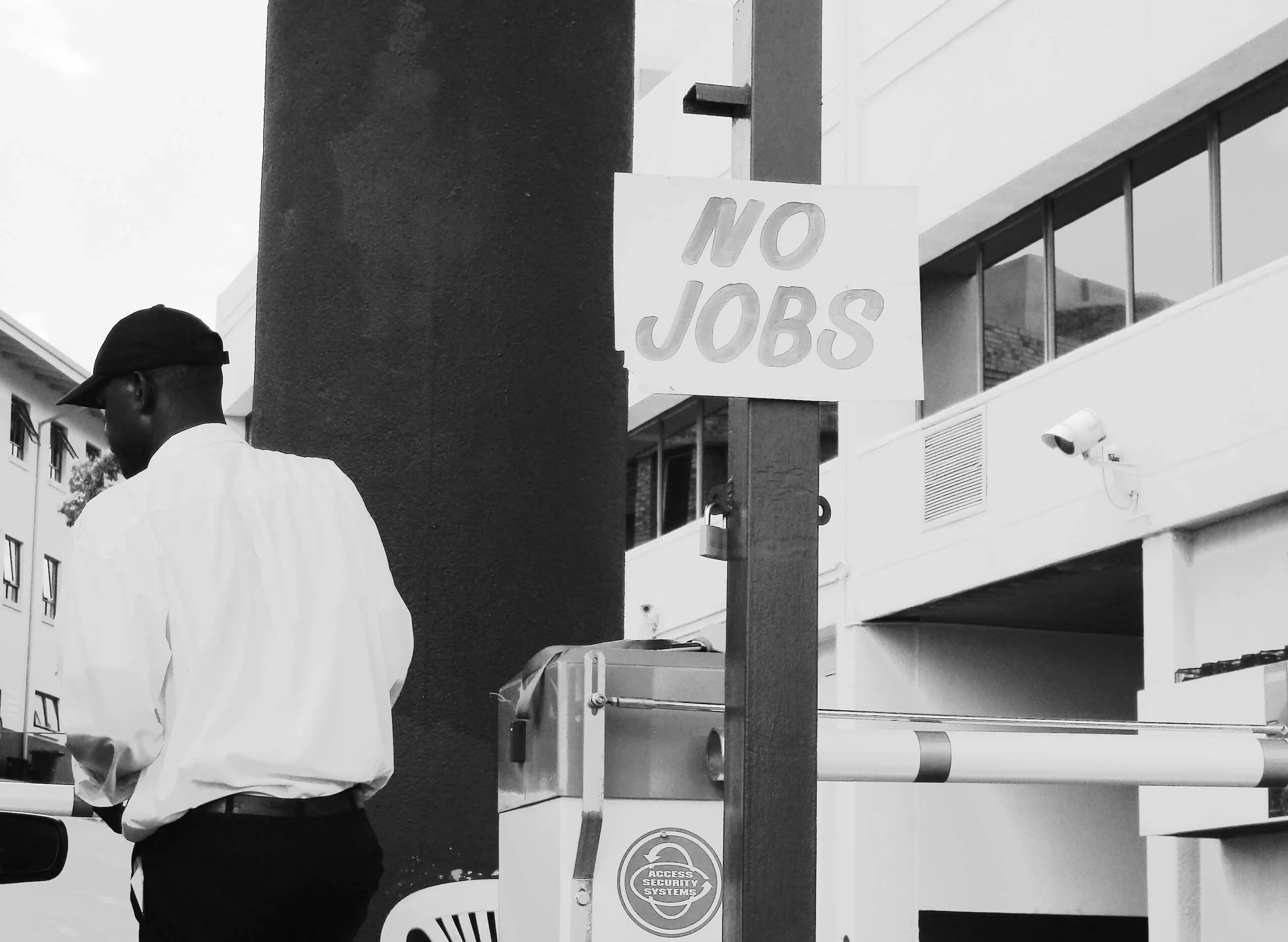 When Fear Delays the Future: Helping College Grads Land Jobs Sooner