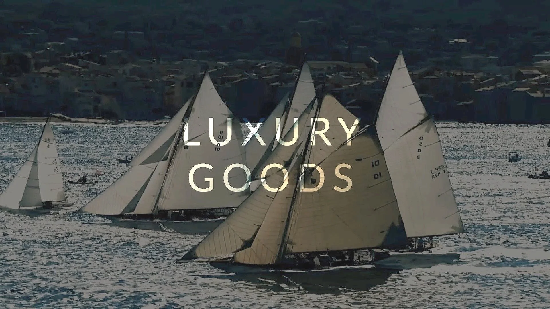 300.000 UHNW  investors in  'LUXURY GOODS'.