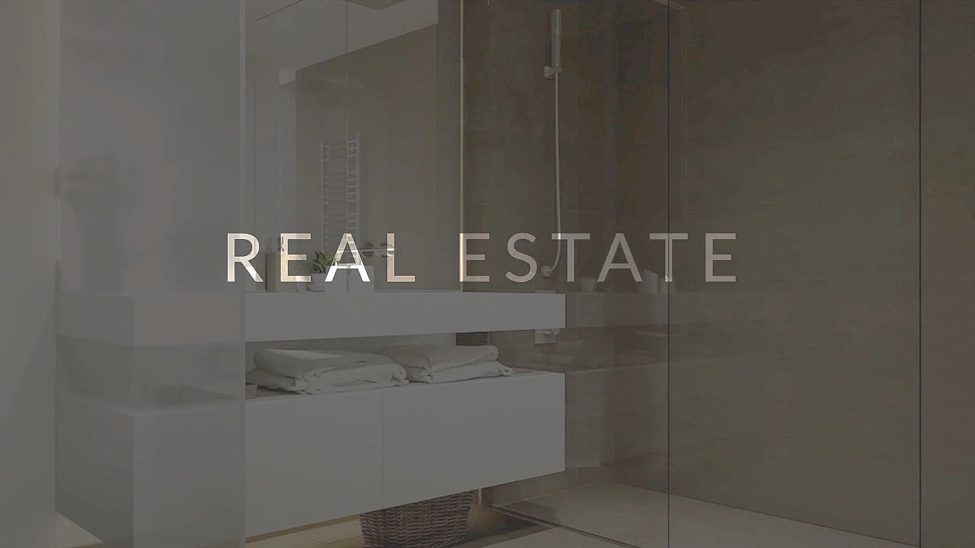 300.000 UHNW  investors in Real Estate