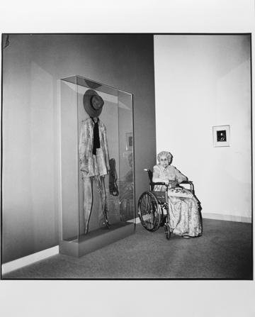 Rosalind Fox Solomon,  Alice Roosevelt at the Gallery (Mahon 648),  16" x 16"