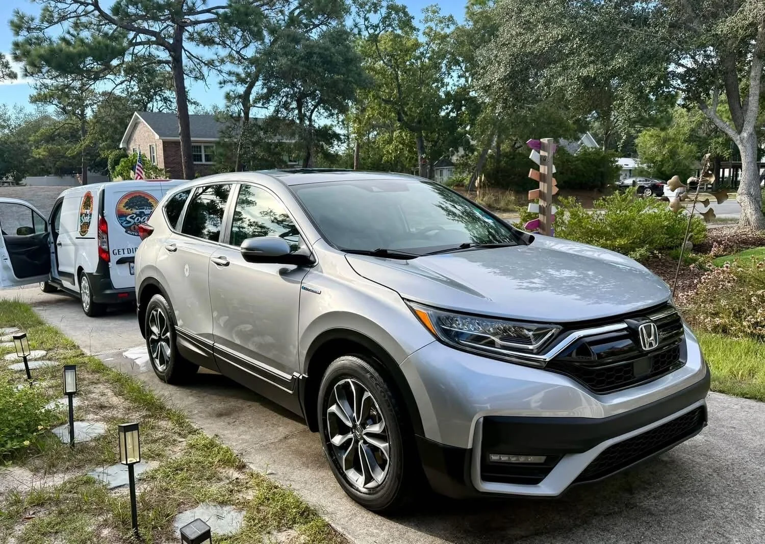 Silver Honda CRV
