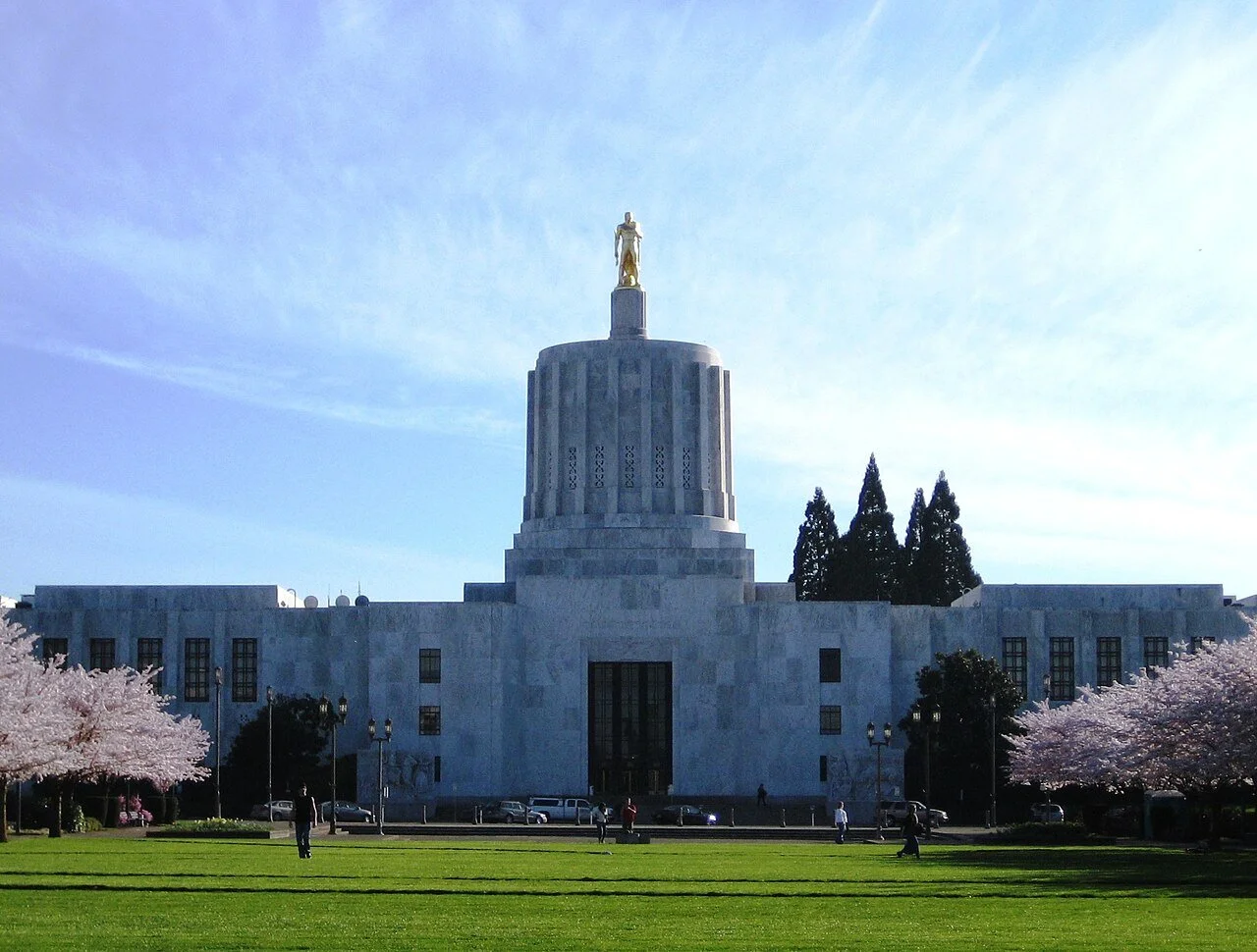 Oregon Families Need to Earn Over Double Minimum Wage, Despite July Increase
