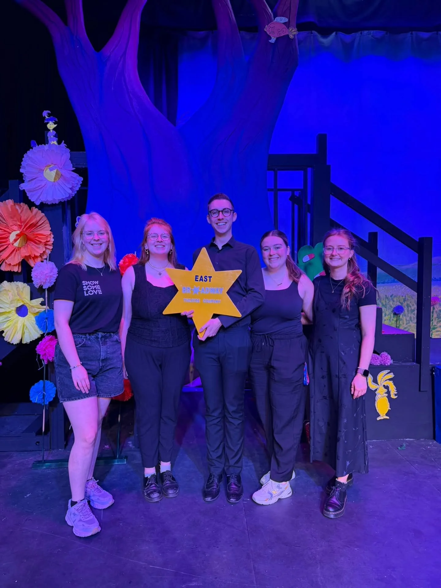 And that's a wrap on another show with @eastbroadway_ Love this team we have and the kids are just so talented and sweet!

Had a blast designing this set and lighting for Sussical 💜

#setdesign #lightingdesigner #theatre #sussicalthemusical #stagema