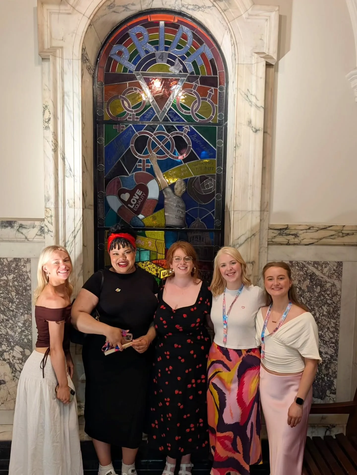 And that's a wrap on 5 lesbians eating a quiche! A brilliant 2 night's in the @accidentaltheatre with these beautiful ladies and even got to squeeze in the pride awards in city hall after the 1st show 💖

#theatre #acting #pride #5lesbianseatingaquic