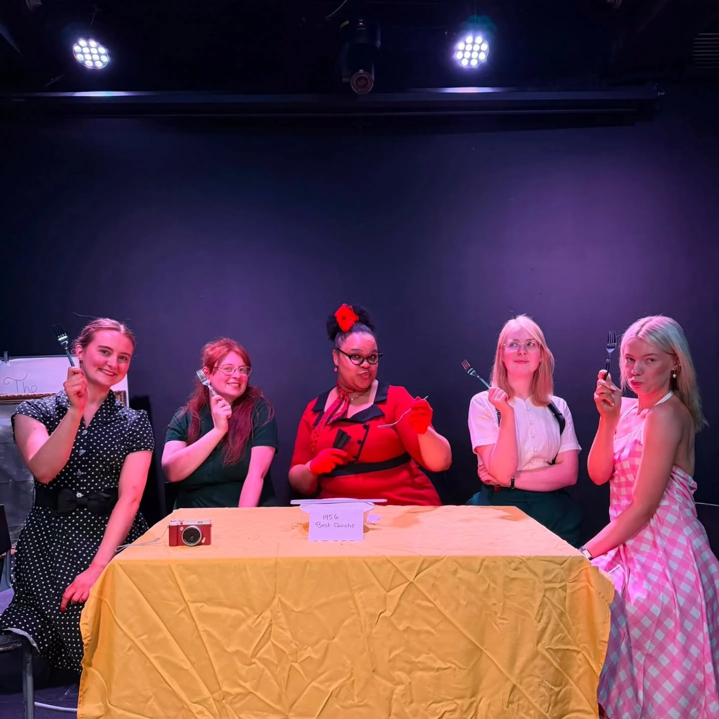 And that's the dress rehearsal finished! The 5 Lesbians eating a quiche play opens tomorrow in @accidentaltheatre for Pride 🙌

There are still tickets available if you want to see this very funny play! And also a rare occasion on me in from of the l
