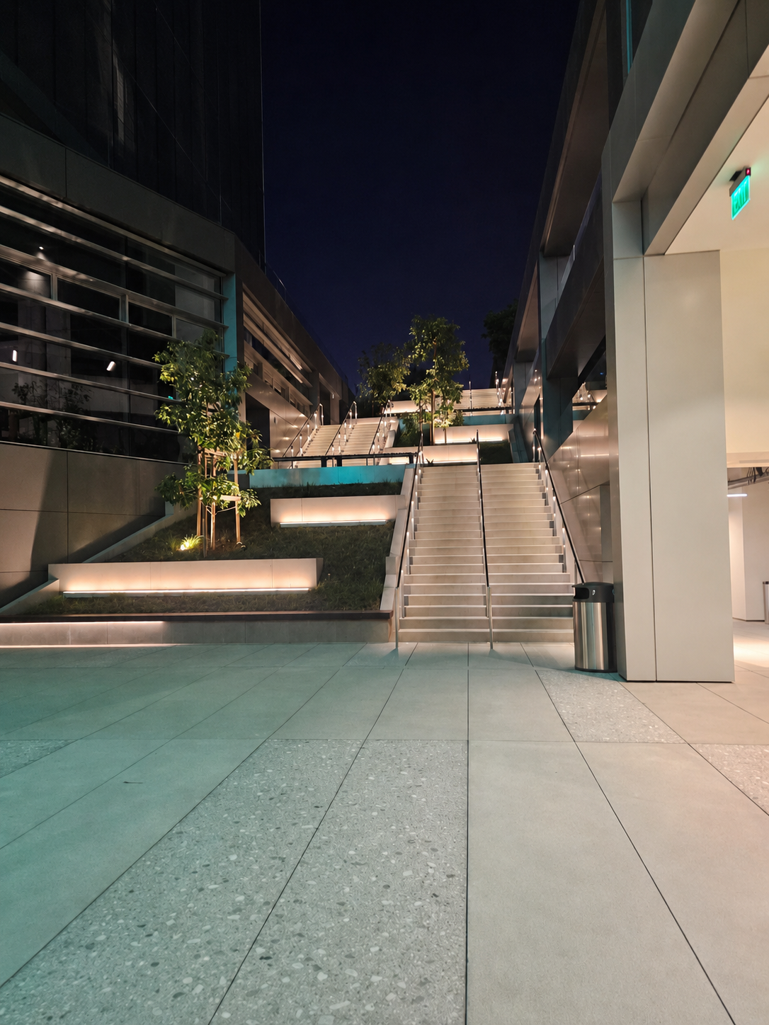 COMMERCIAL PROJECTS