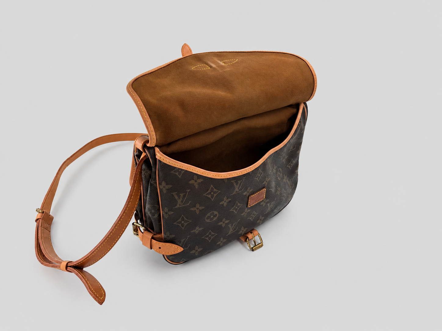Restored Louis Vuitton Samur 30