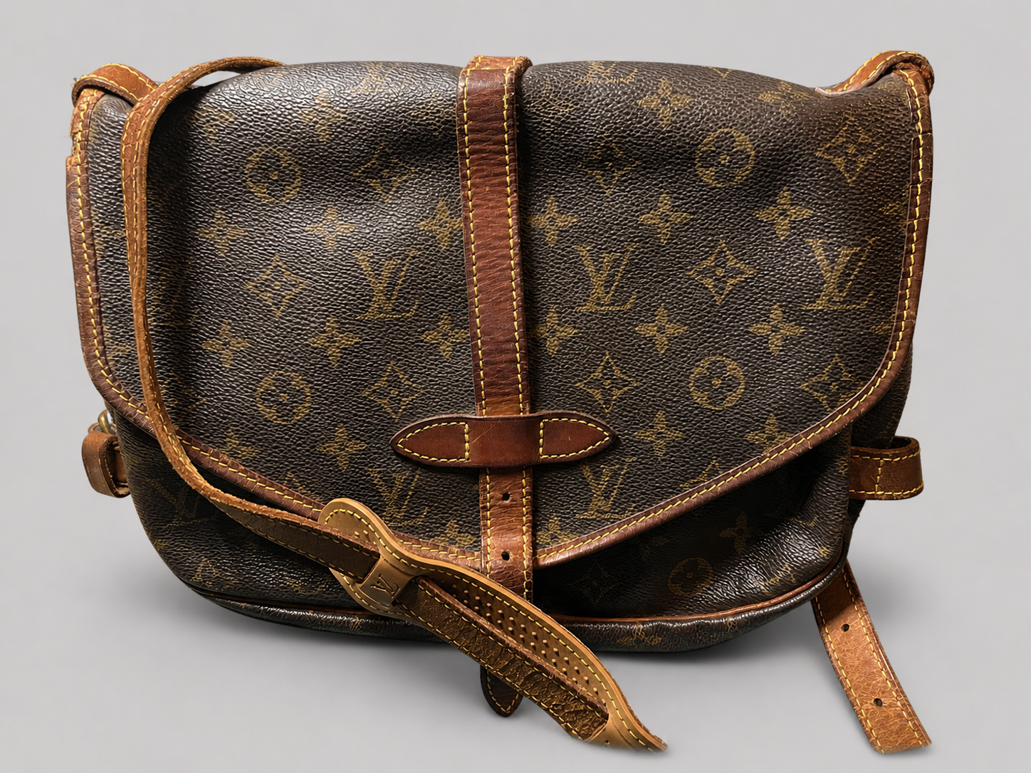 Restored Louis Vuitton samur 30