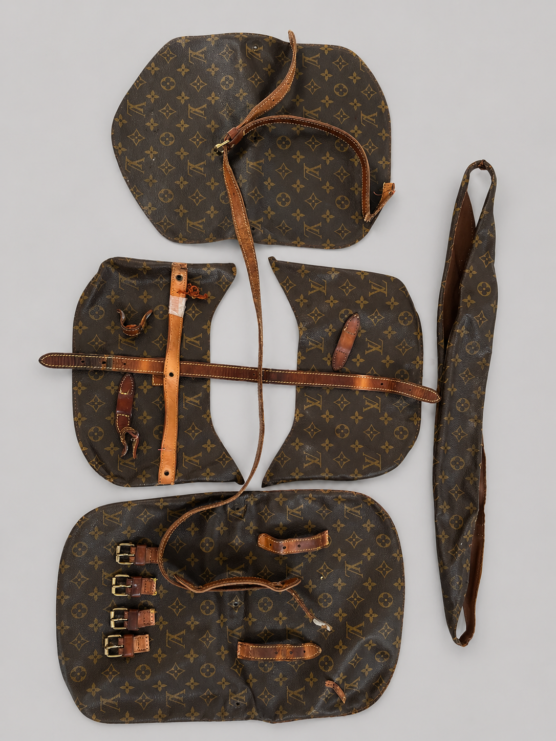 Restored Louis Vuitton samur 30