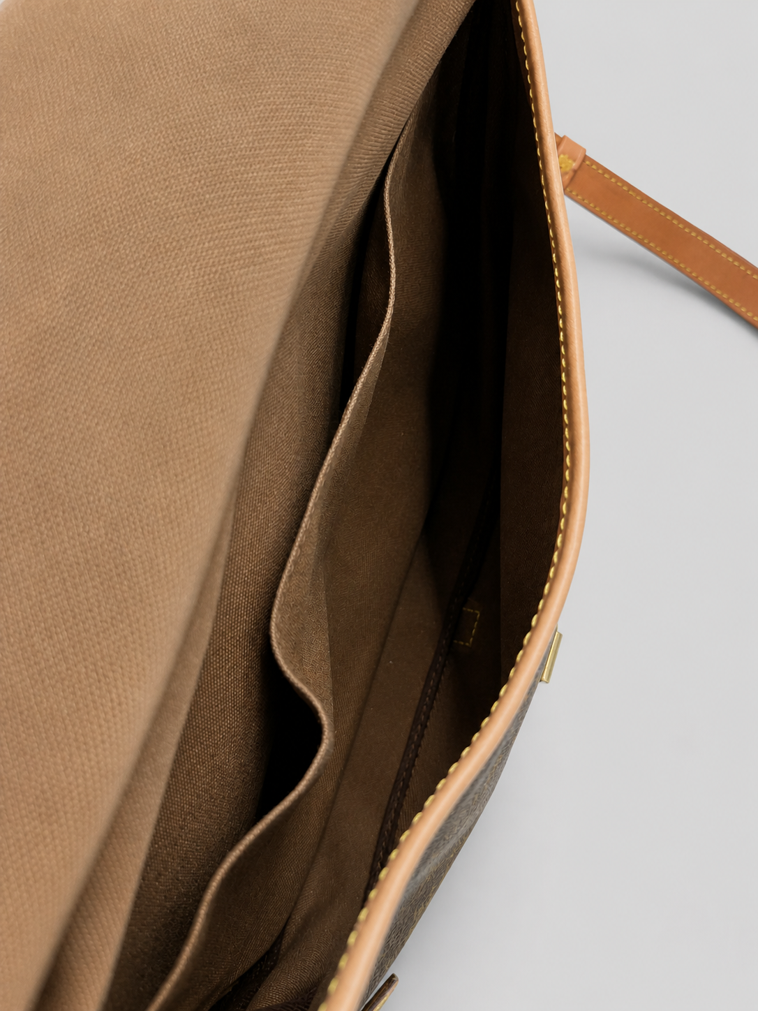 Restored Louis Vuitton Samur 30