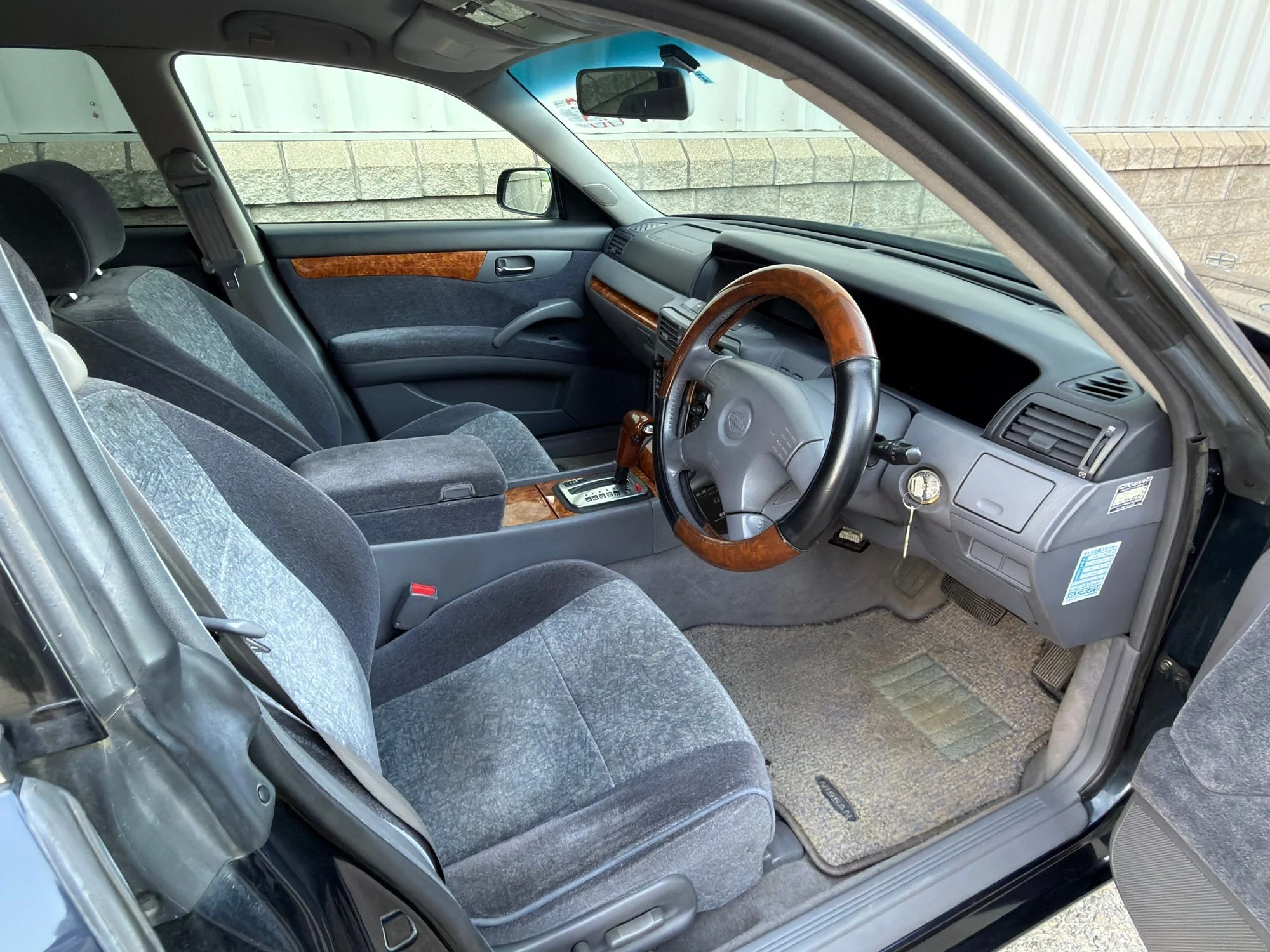 22 - Driver seat.jpg