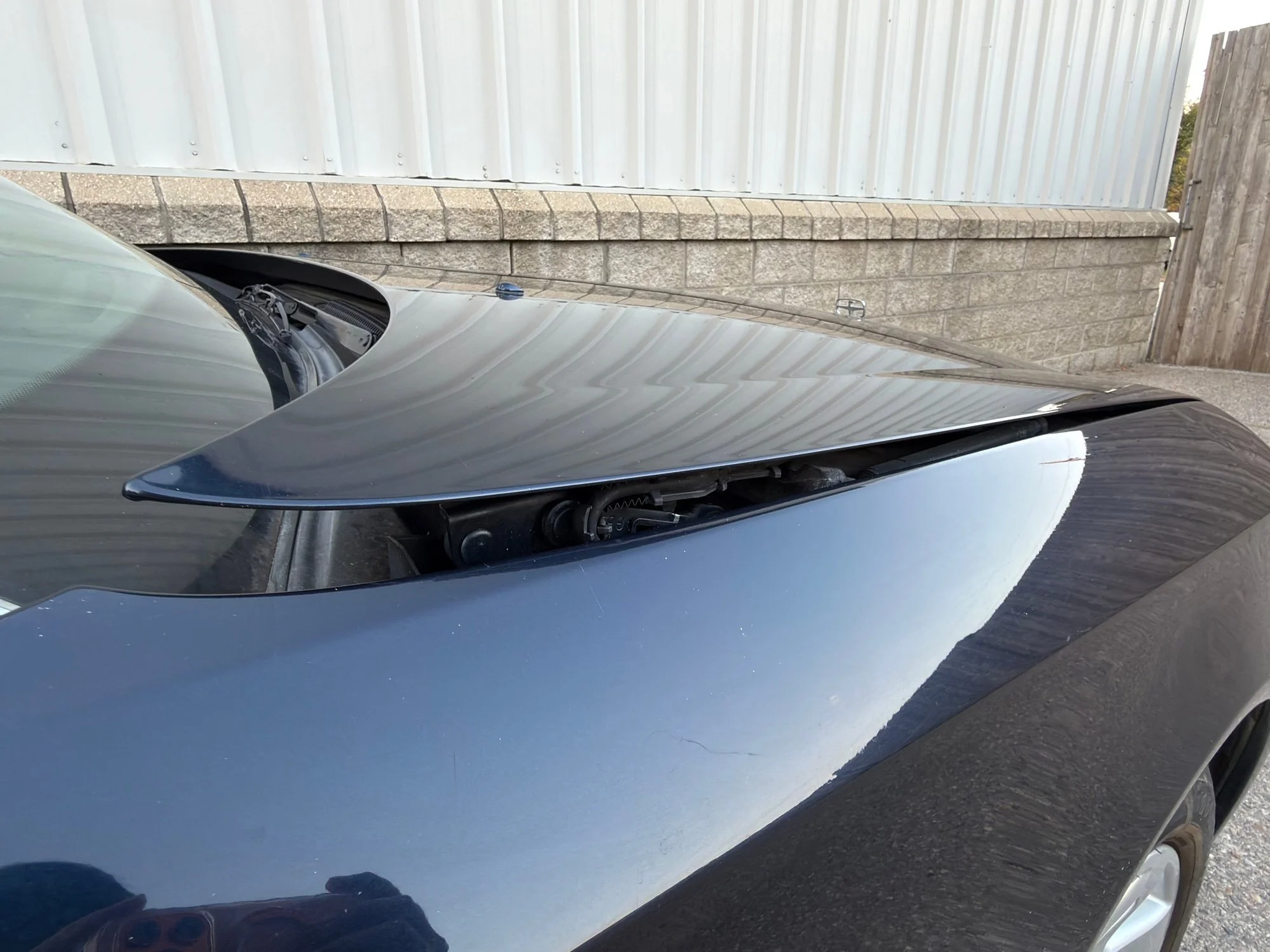 20 - Raised hood edge.jpg