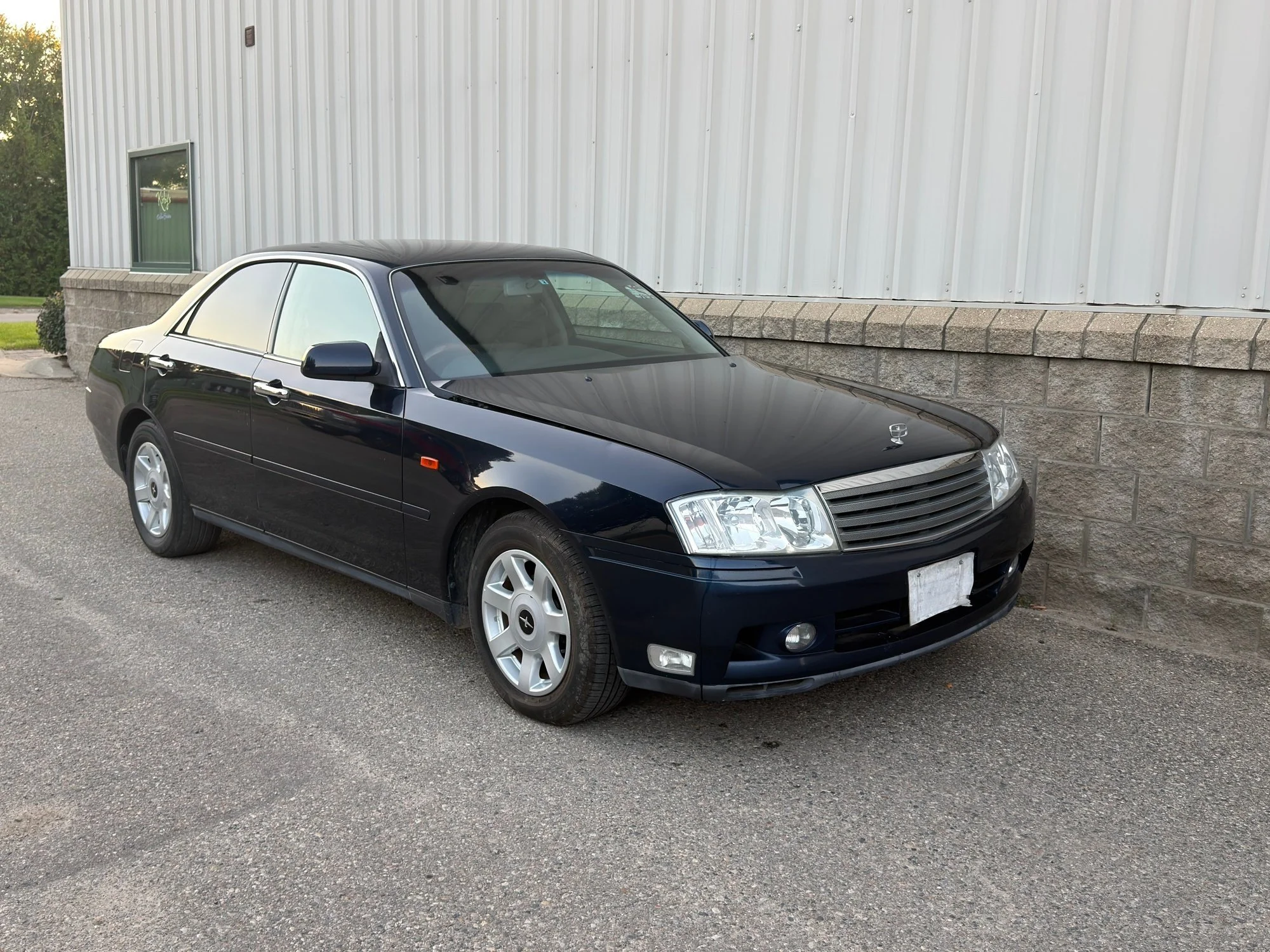 06 - Front right.jpg