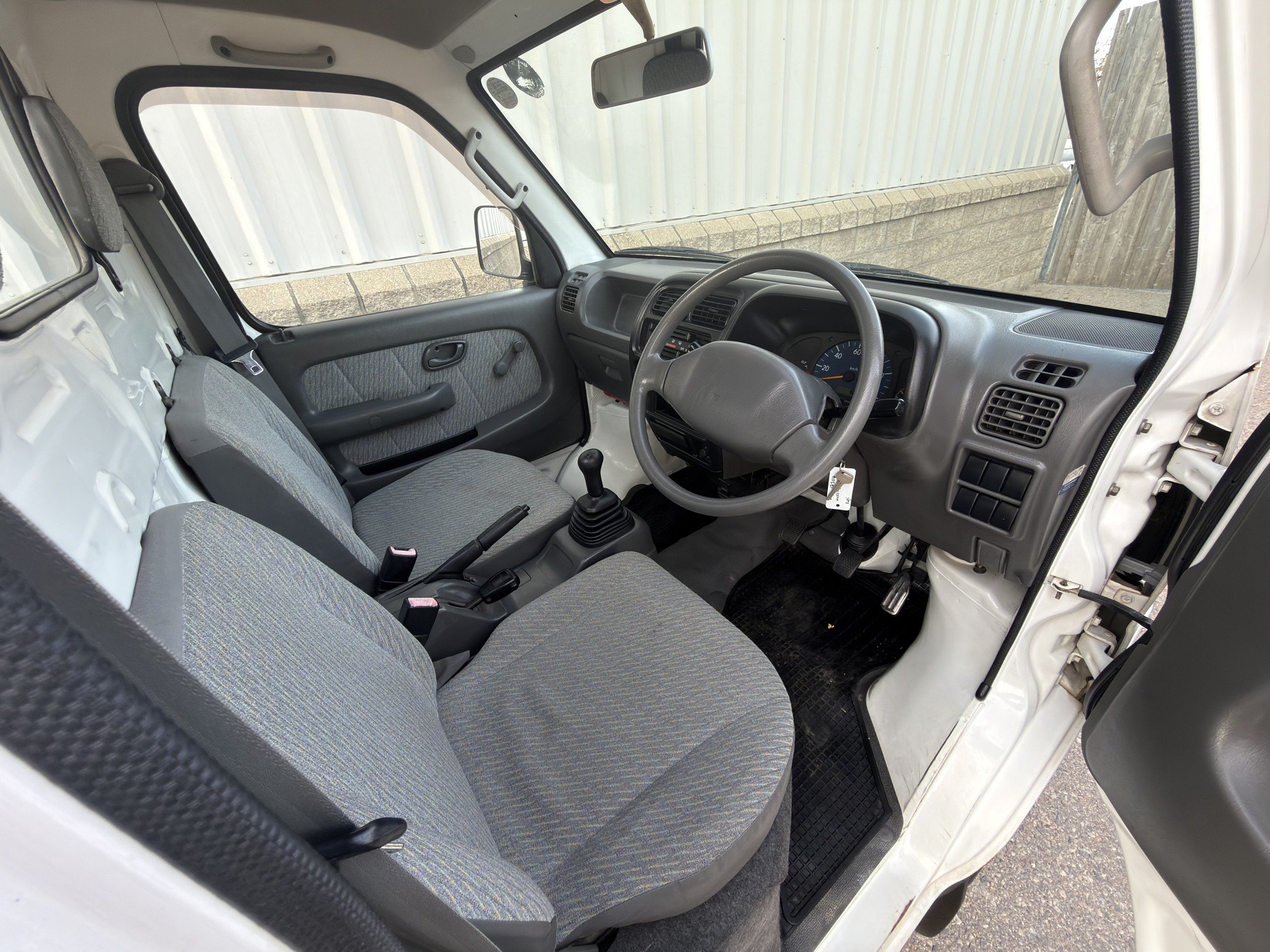 2001-suzuki-carry-12.jpg
