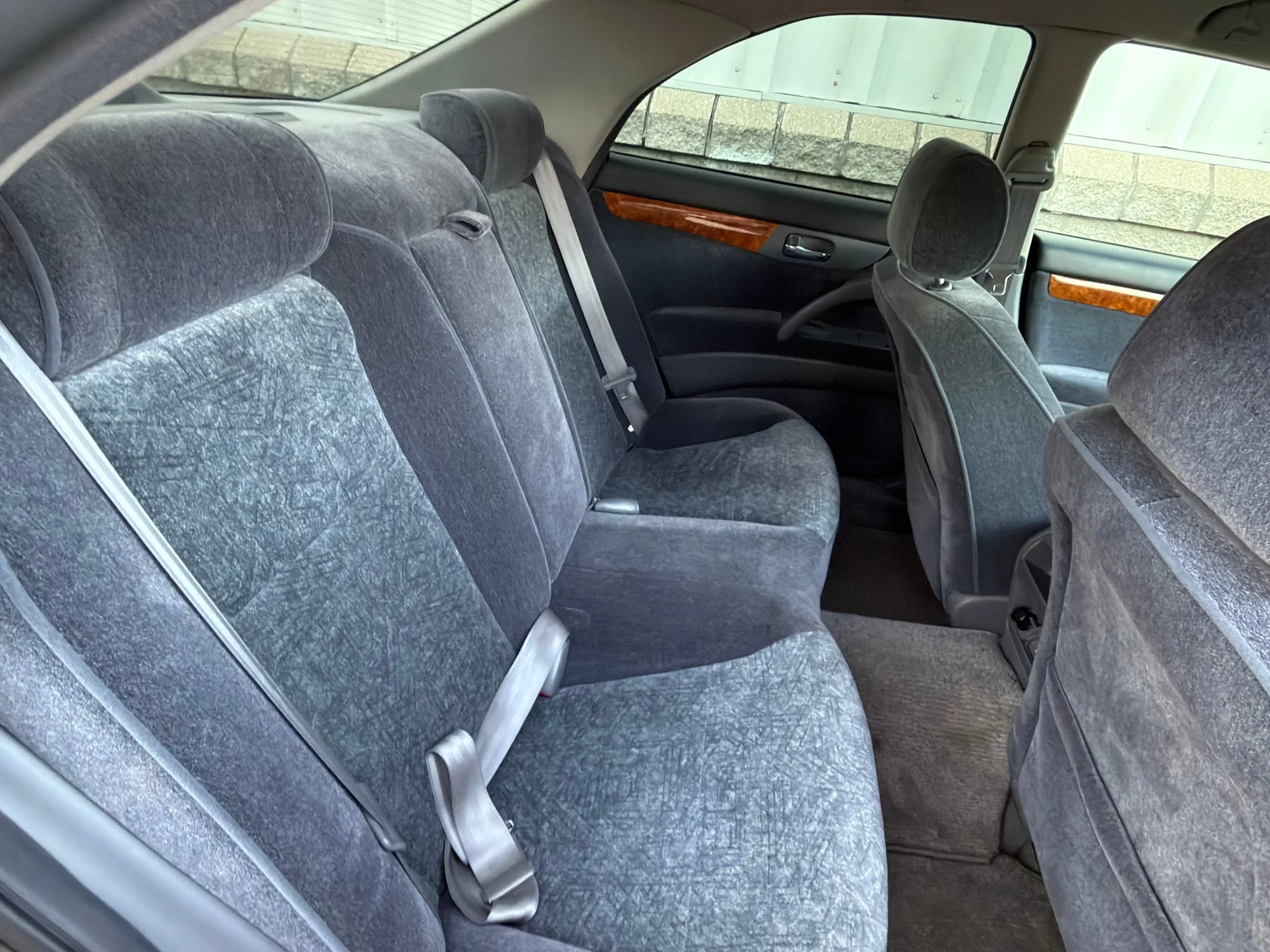 14 - Rear seats.jpg