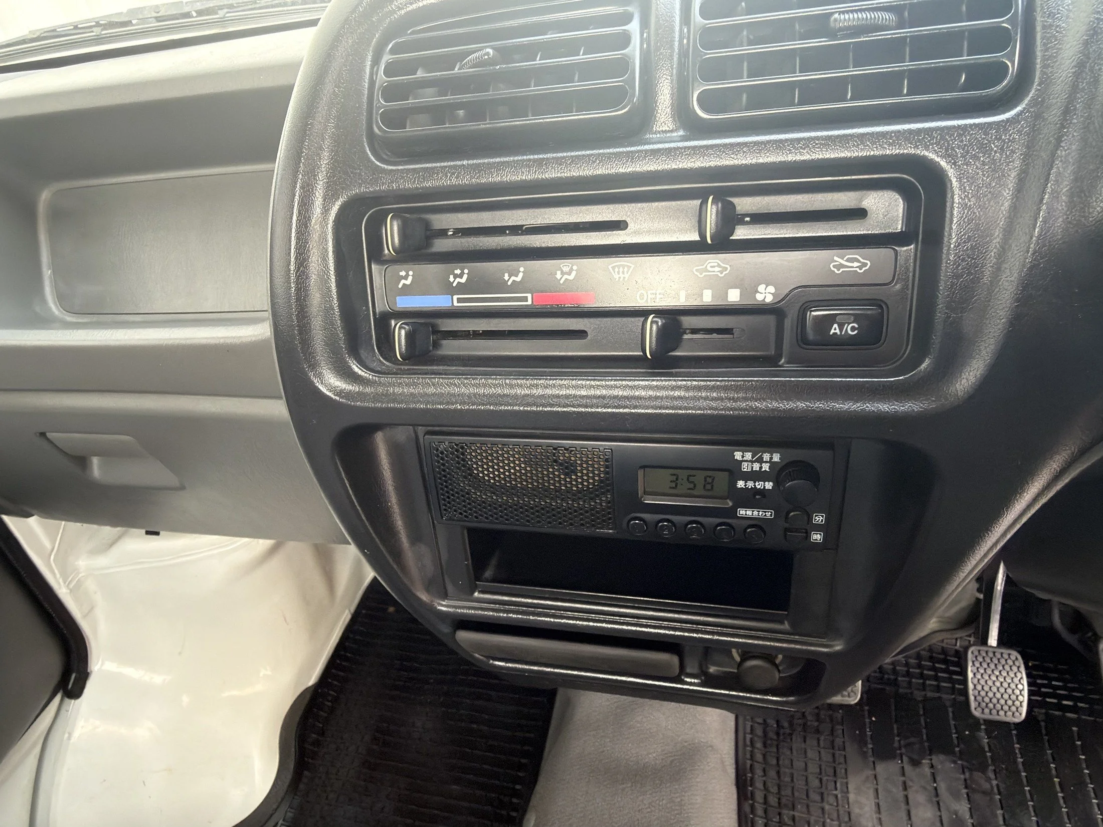 2001-suzuki-carry-17.jpg
