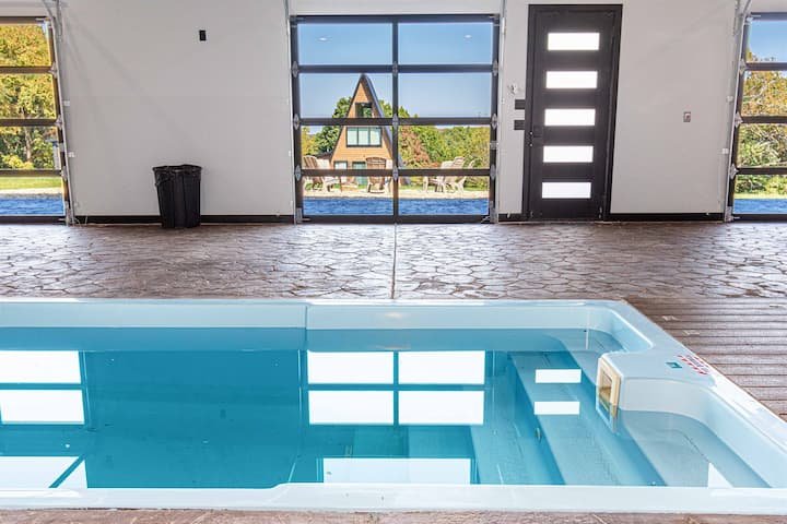 Poolhouse.jpeg