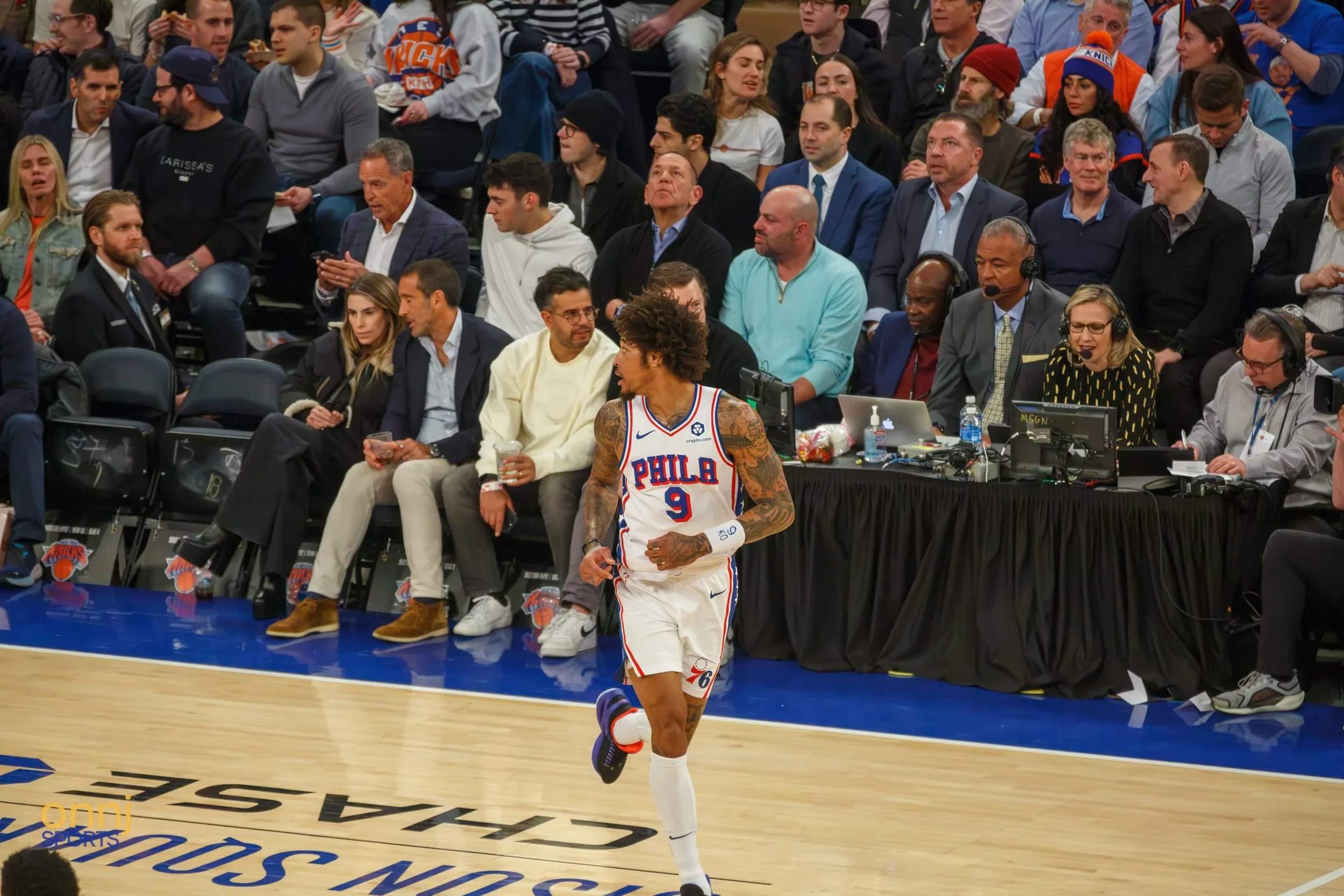 Kelly Oubre Jr. jogging up the court