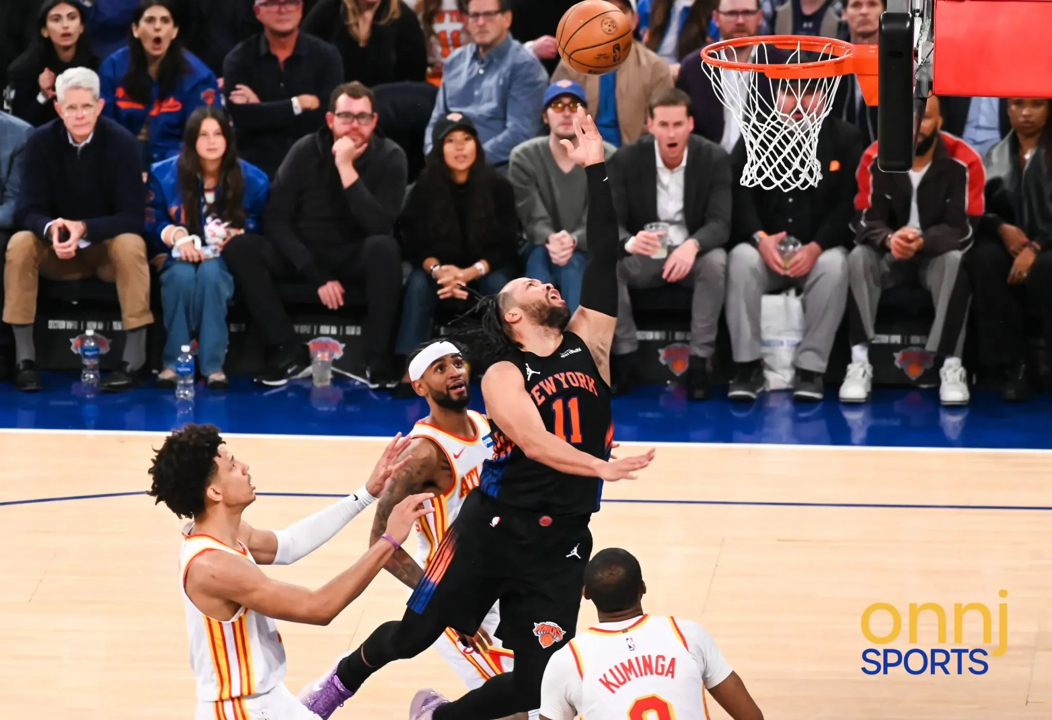 Jalen Brunson layup against the Hawks