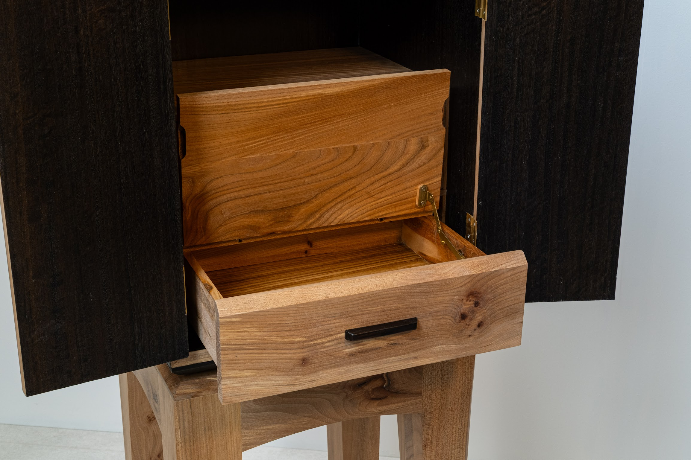 Genesis-Whiskey-Cabinet-Liquor-Storage-Custom-Furniture-Woodworking-Custance-Home-Decor-3.png