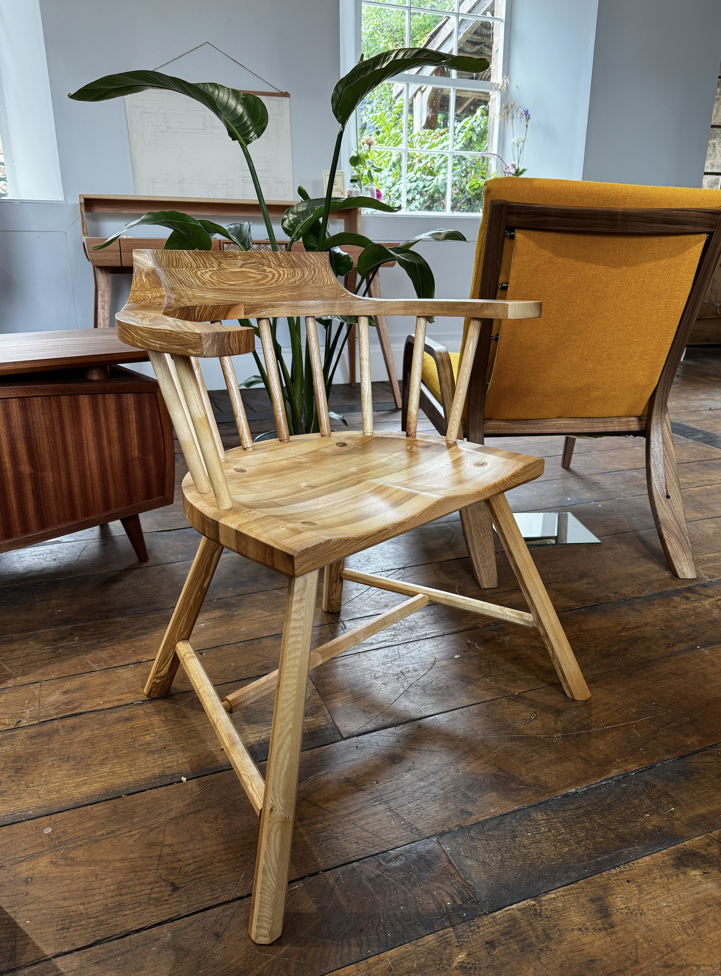 Tartar-Fisherman-Chair-Fishing-Seat-Custance-Home-Furniture-Decor-6.png