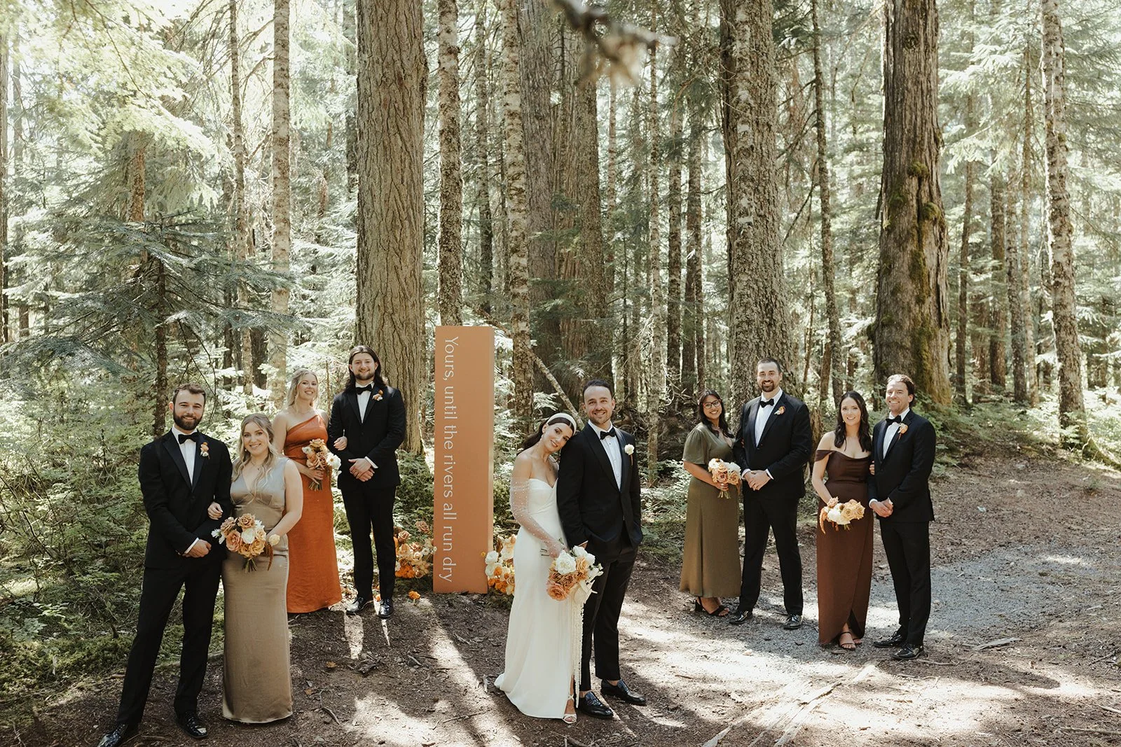 Sneak Peek_KirstyandTom_0034_Feature_Fleurescent.jpg