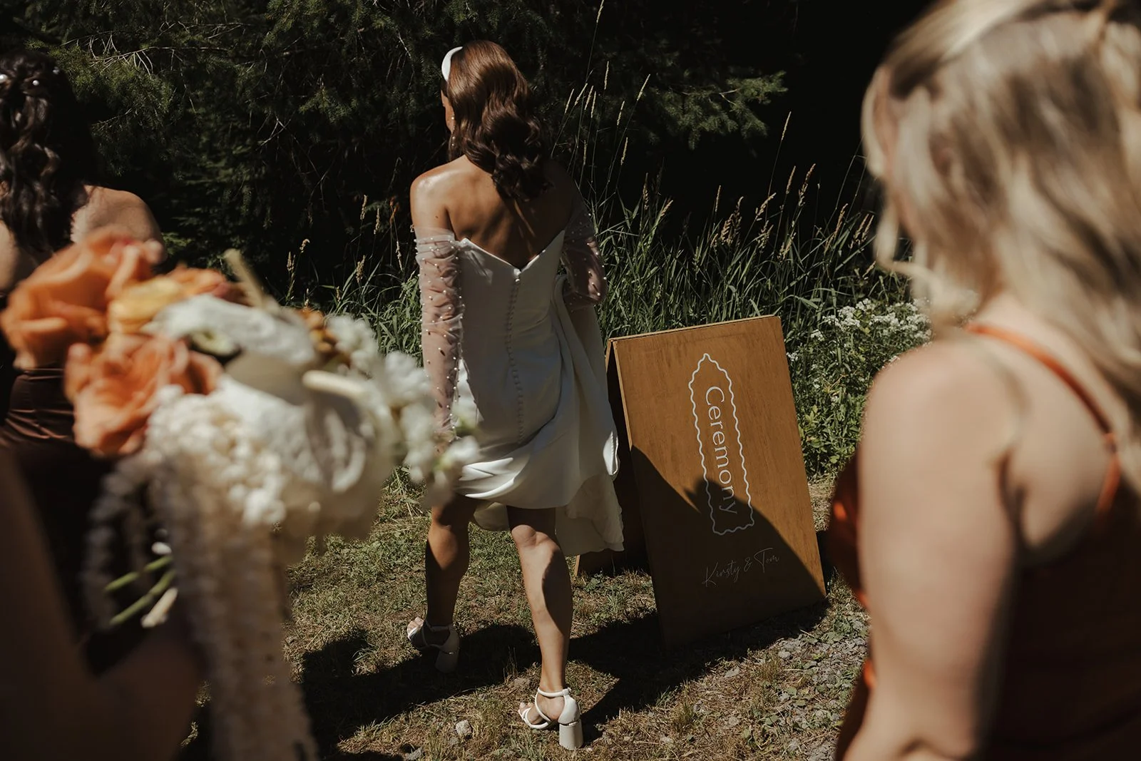 Sneak Peek_KirstyandTom_0015_Feature_Fleurescent.jpg