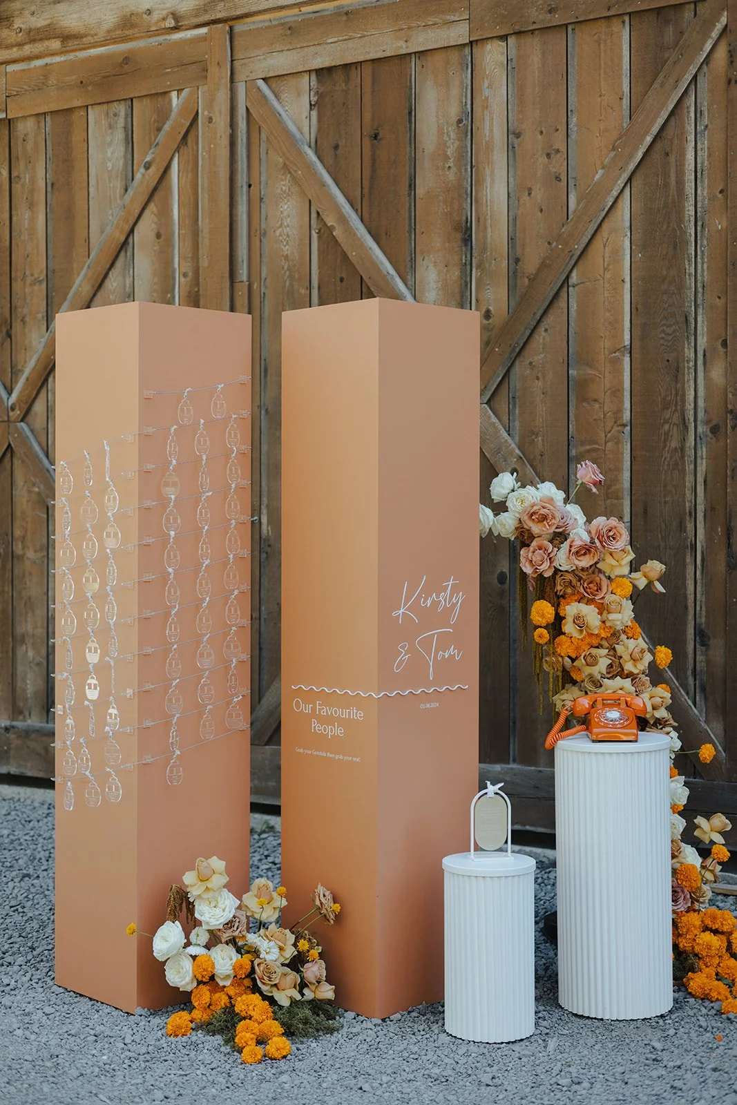 KirstyandTom_0806_Floral Design_Fleurescent.jpg