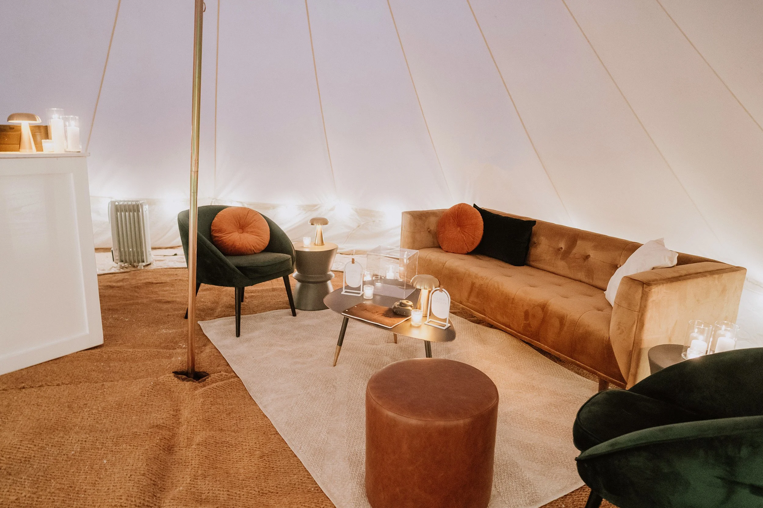 Jen + Chris- Tara Lilly Photography_459_Event Design_Fleurescent.jpg