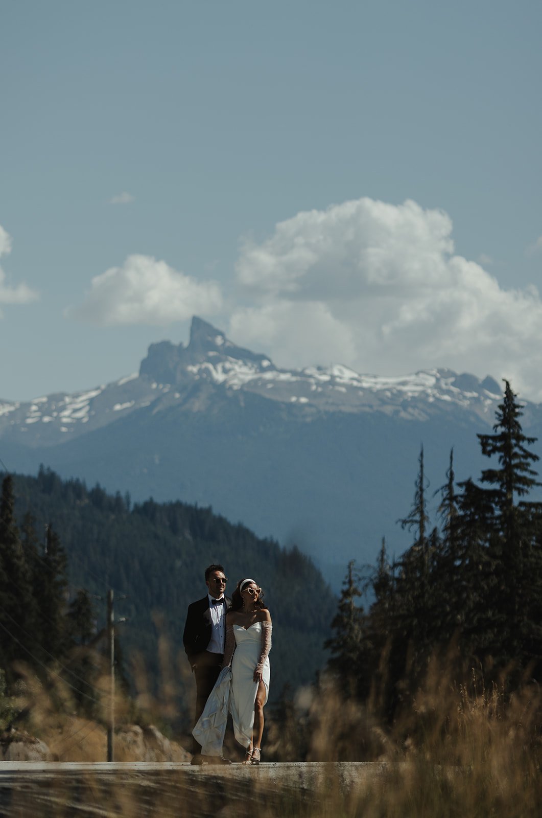 Sneak Peek_KirstyandTom_0047_Feature_Fleurescent.jpg