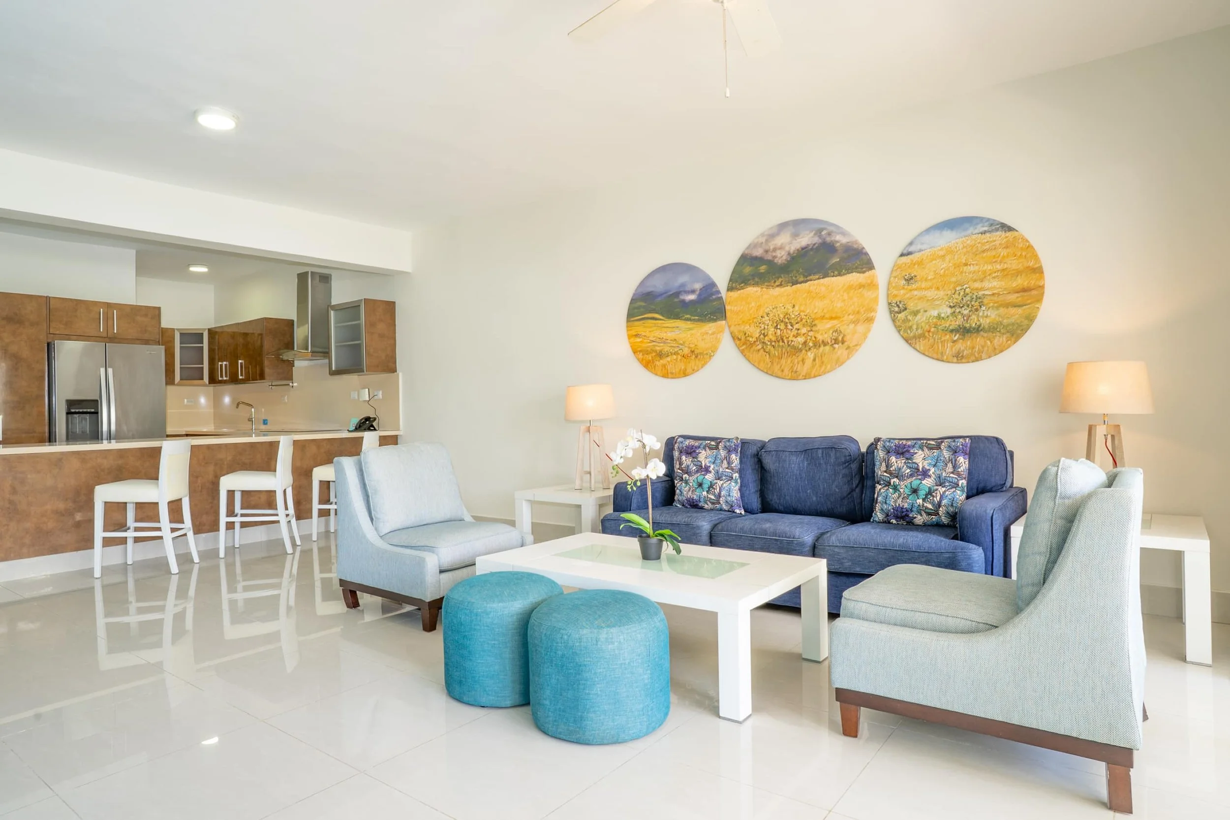 HOTEL LIVING ROOM PHOTOGRAPHY